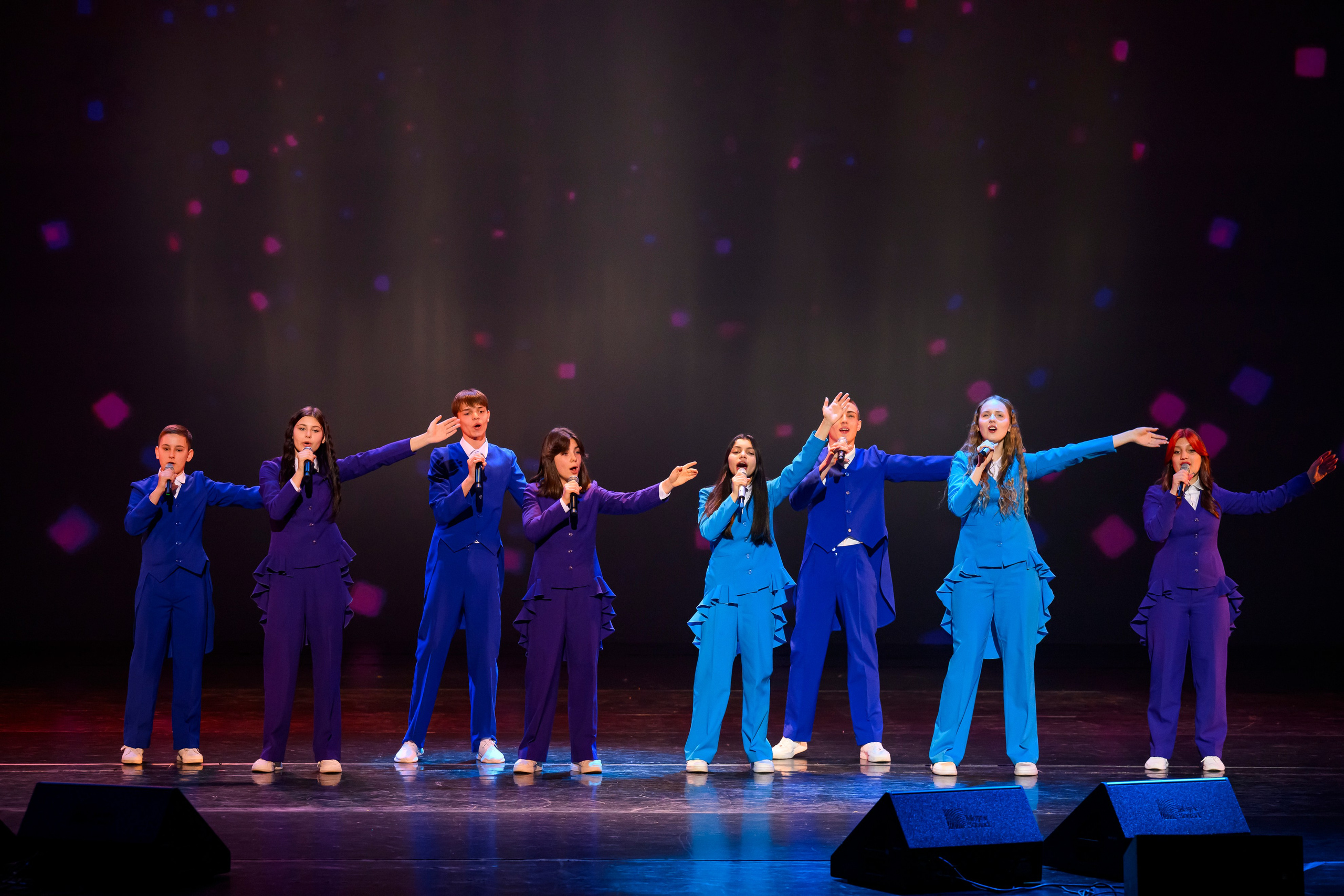 23 апреля, часть 1, БКЗ Октябрьский, г. Санкт-Петербург. Золотое яблочко