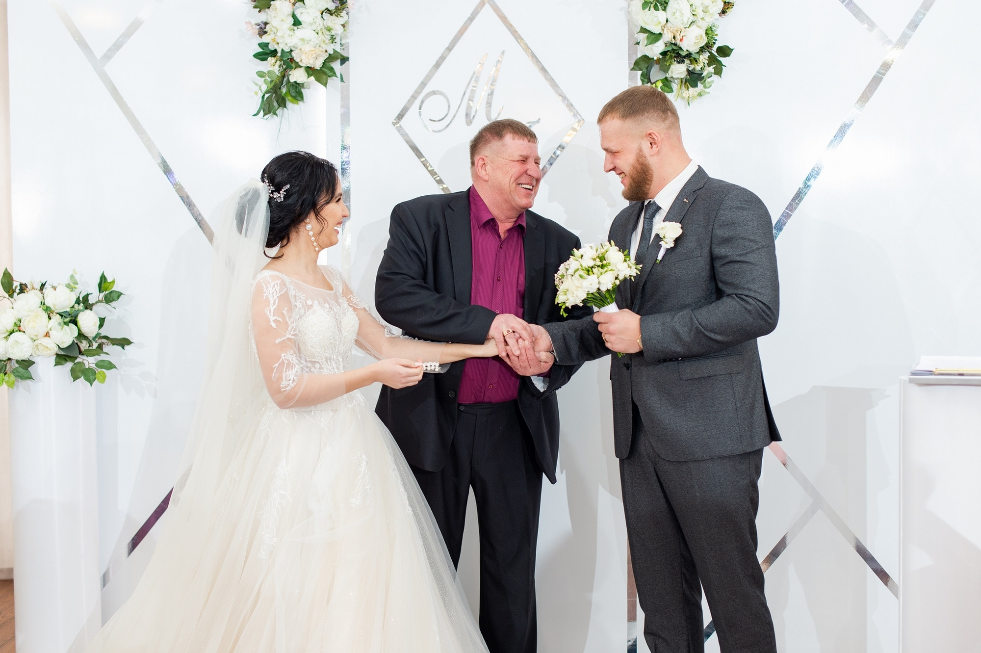 Свадебный и семейный фотограф в Омске Мормулев Михаил. Свадебный и семейный фотограф в Омске Мормулев Михаил