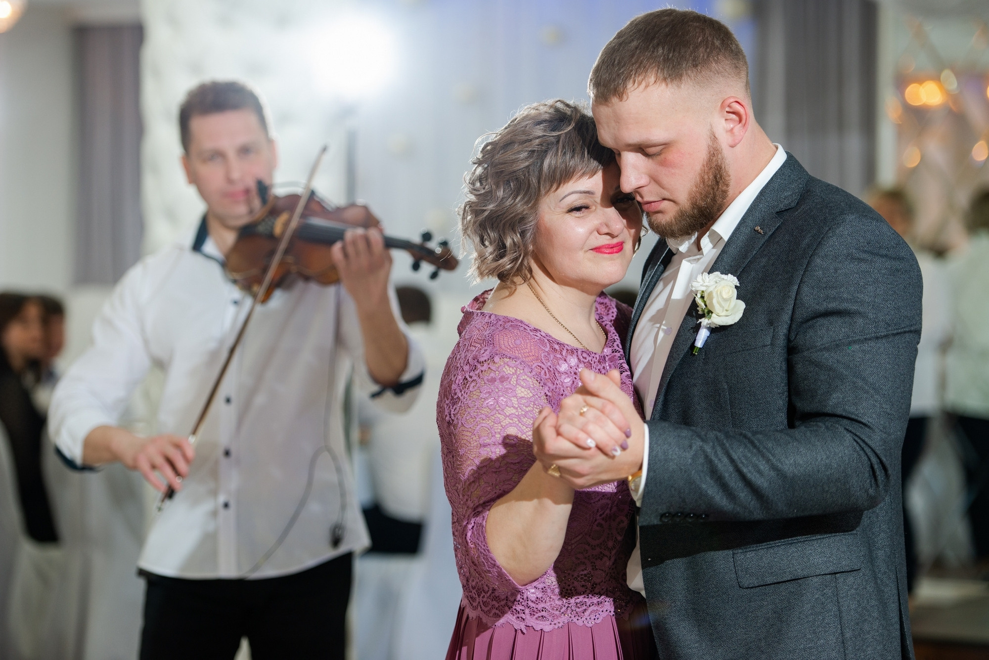 Свадебный и семейный фотограф в Омске Мормулев Михаил. Свадебный и семейный фотограф в Омске Мормулев Михаил