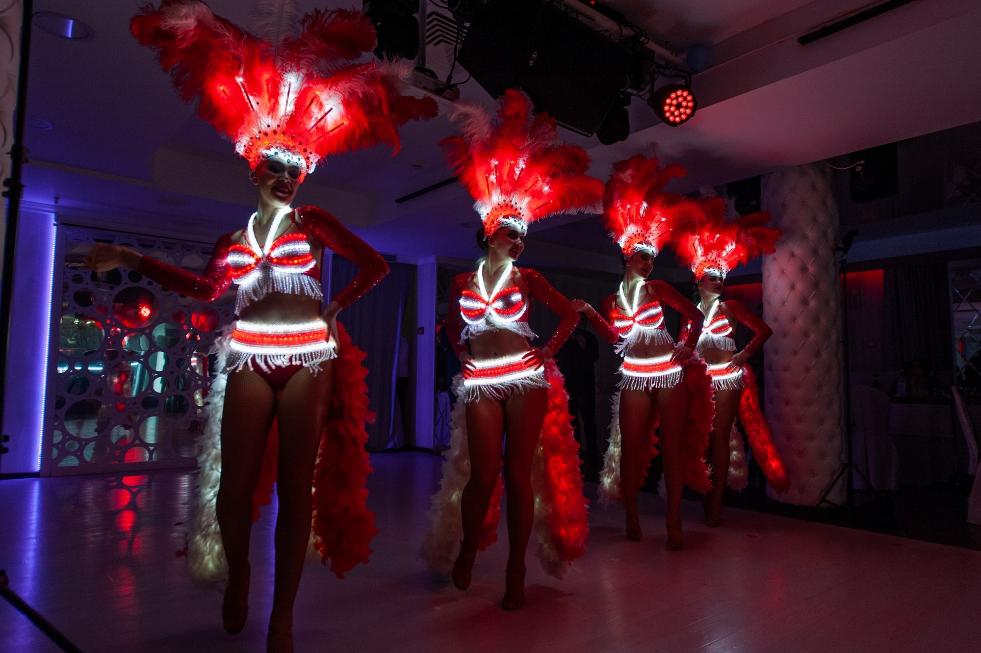 Свадебный и семейный фотограф в Омске Мормулев Михаил. Свадебный и семейный фотограф в Омске Мормулев Михаил