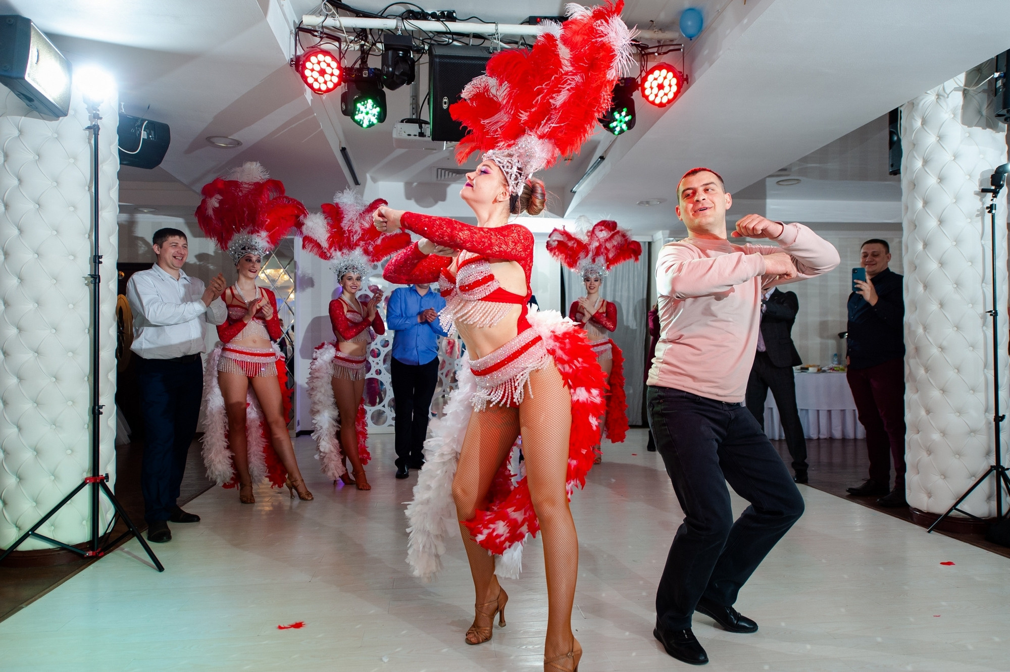 Свадебный и семейный фотограф в Омске Мормулев Михаил. Свадебный и семейный фотограф в Омске Мормулев Михаил