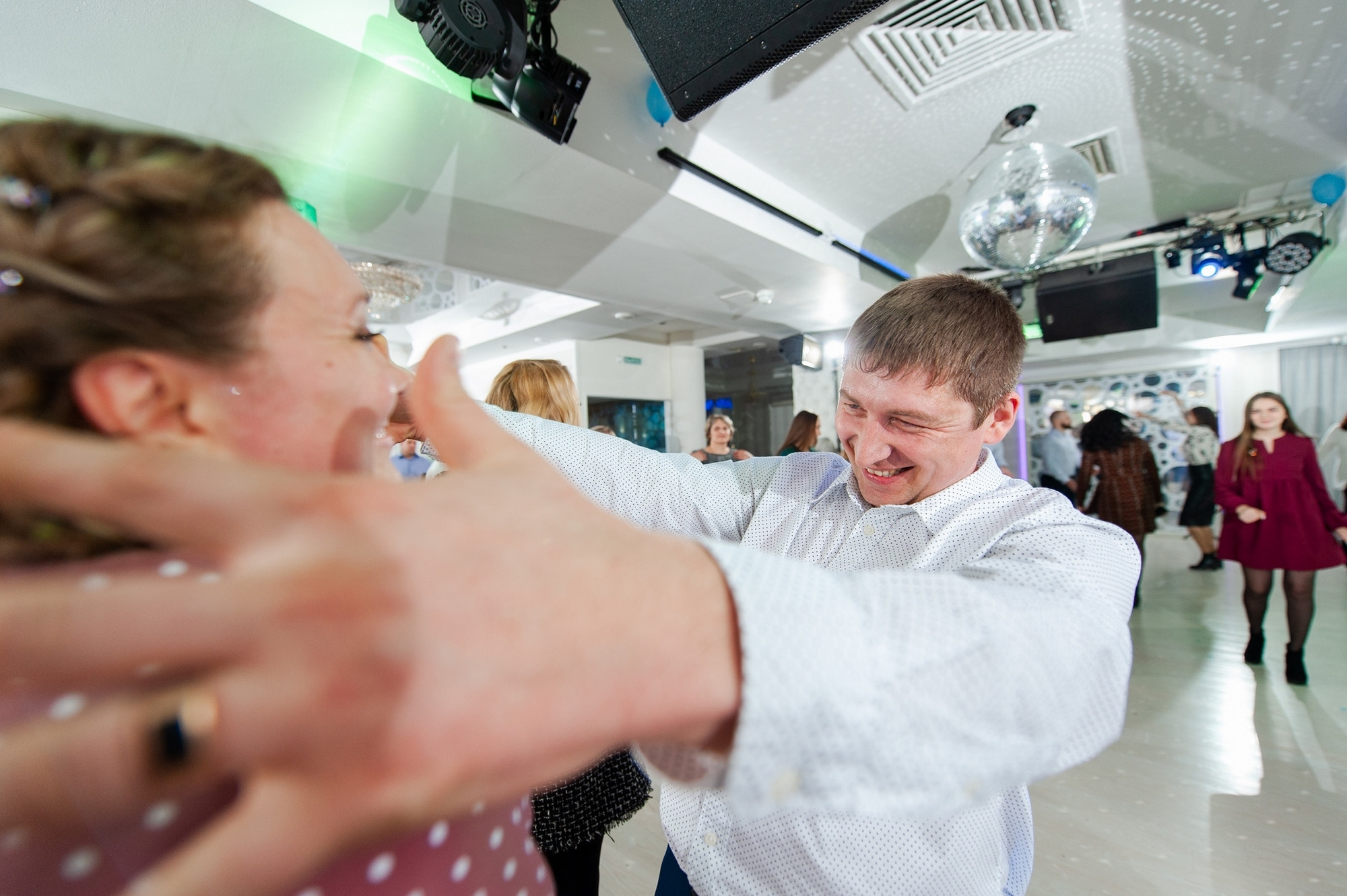 Свадебный и семейный фотограф в Омске Мормулев Михаил. Свадебный и семейный фотограф в Омске Мормулев Михаил