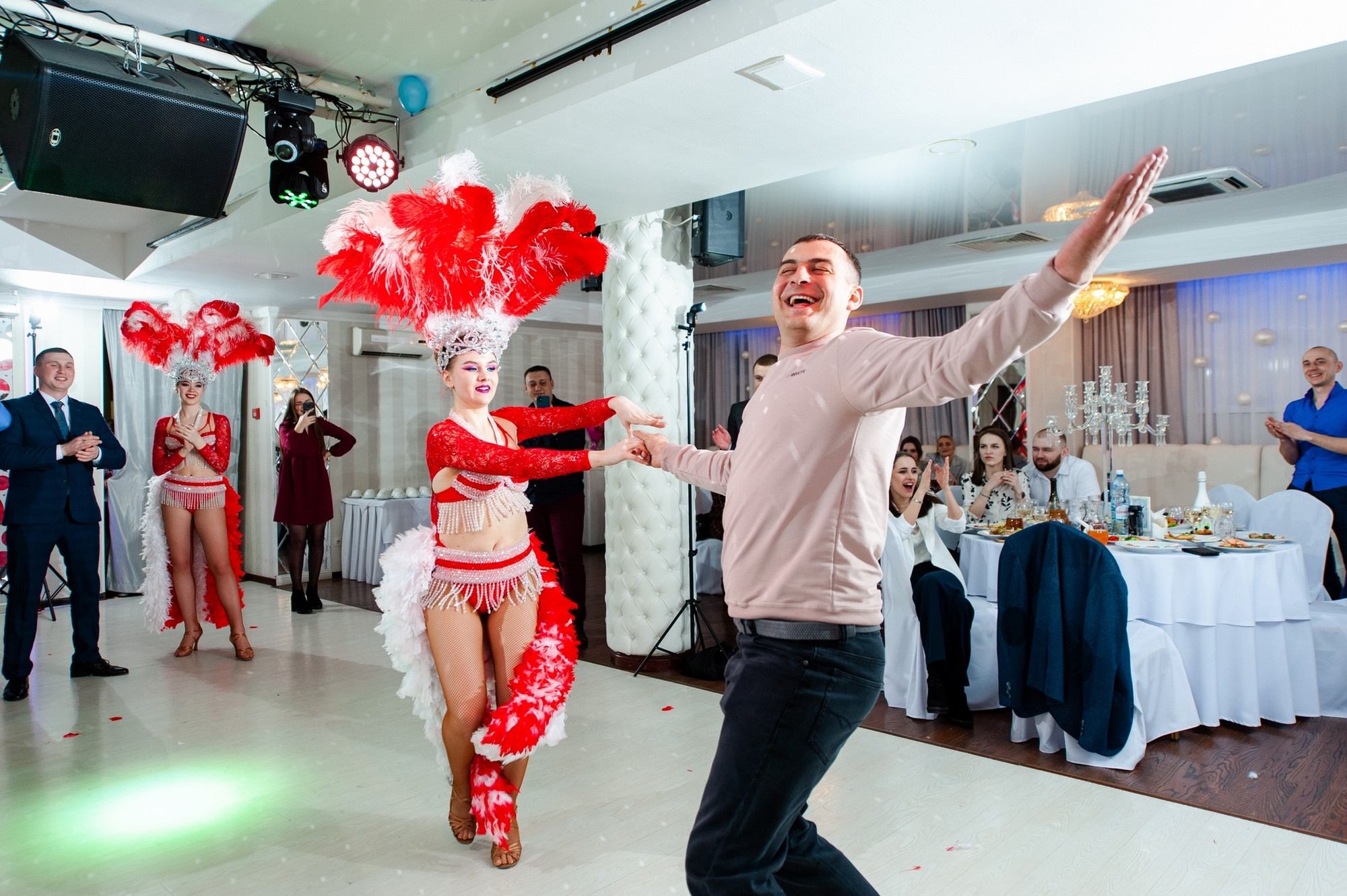 Свадебный и семейный фотограф в Омске Мормулев Михаил. Свадебный и семейный фотограф в Омске Мормулев Михаил