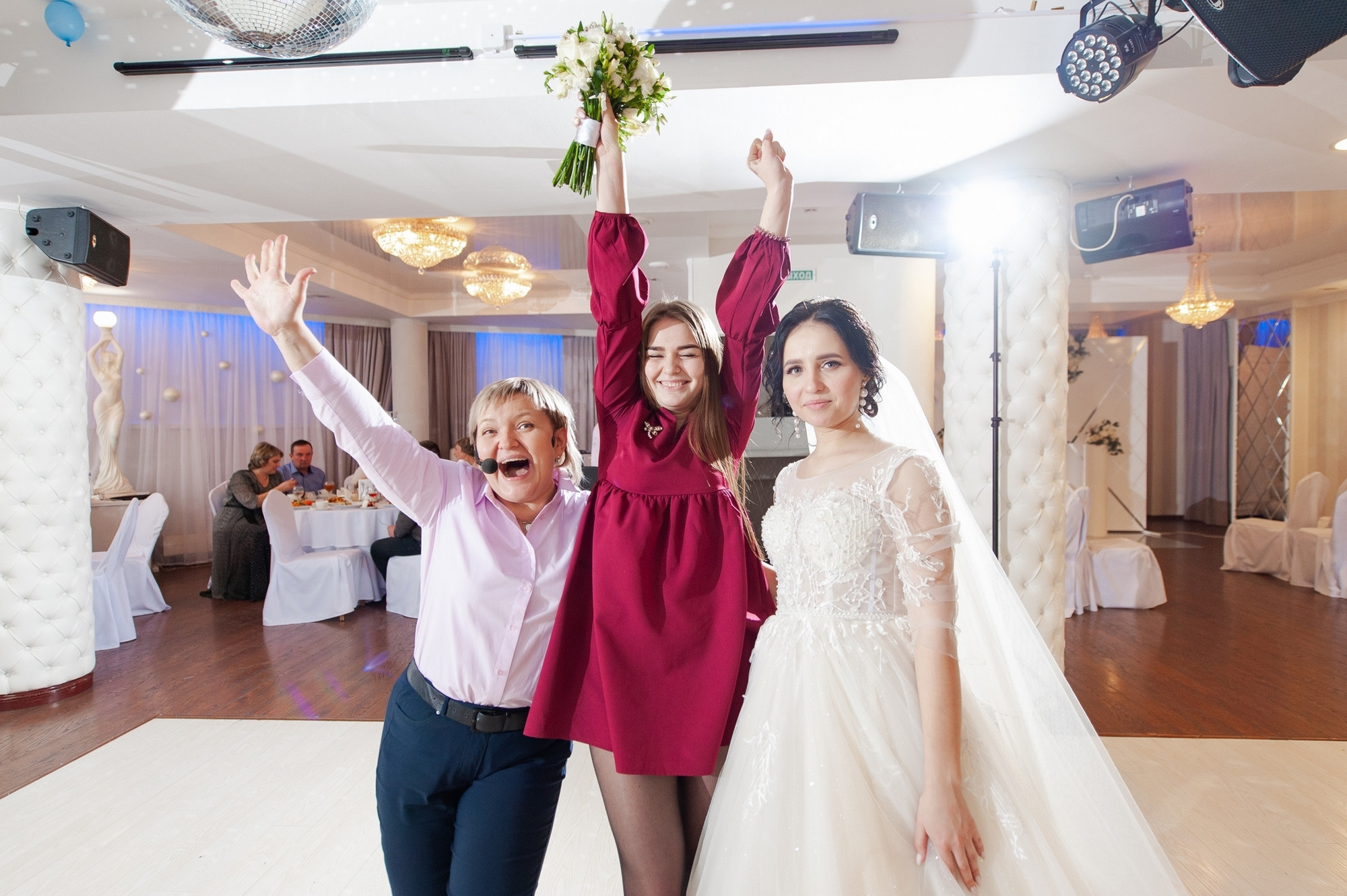 Свадебный и семейный фотограф в Омске Мормулев Михаил. Свадебный и семейный фотограф в Омске Мормулев Михаил