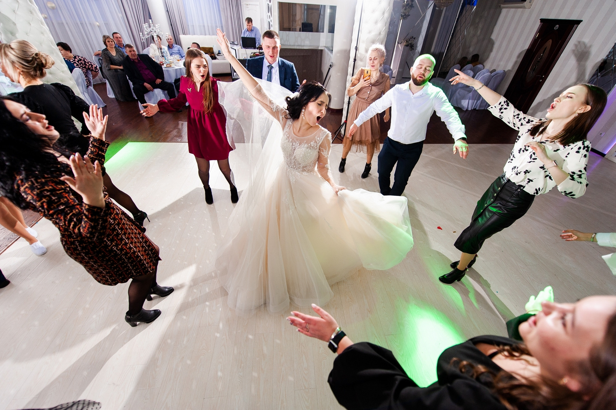 Свадебный и семейный фотограф в Омске Мормулев Михаил. Свадебный и семейный фотограф в Омске Мормулев Михаил