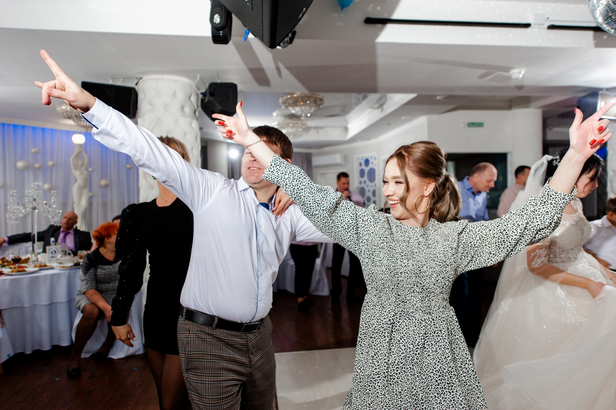 Свадебный и семейный фотограф в Омске Мормулев Михаил. Свадебный и семейный фотограф в Омске Мормулев Михаил