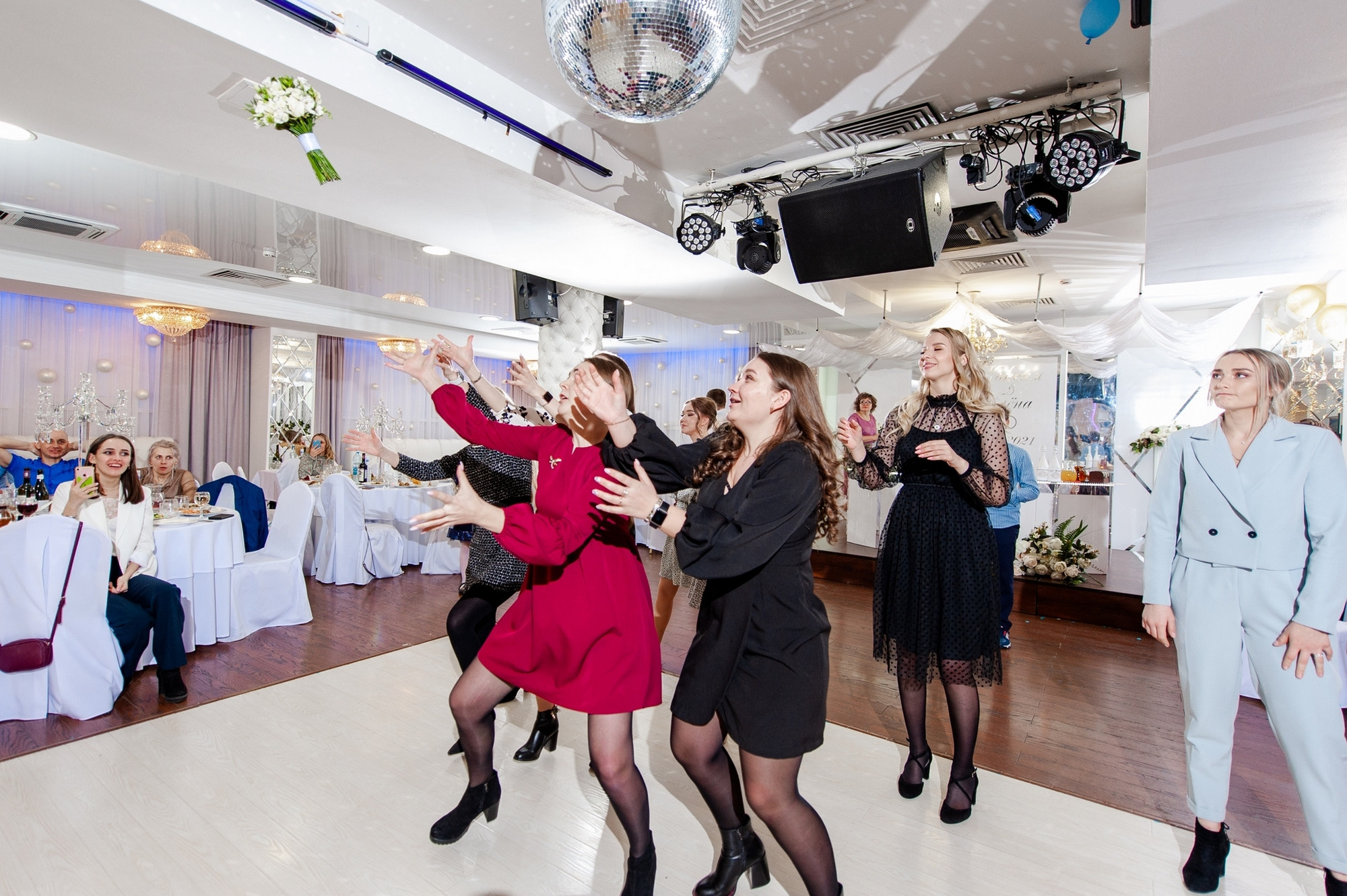 Свадебный и семейный фотограф в Омске Мормулев Михаил. Свадебный и семейный фотограф в Омске Мормулев Михаил