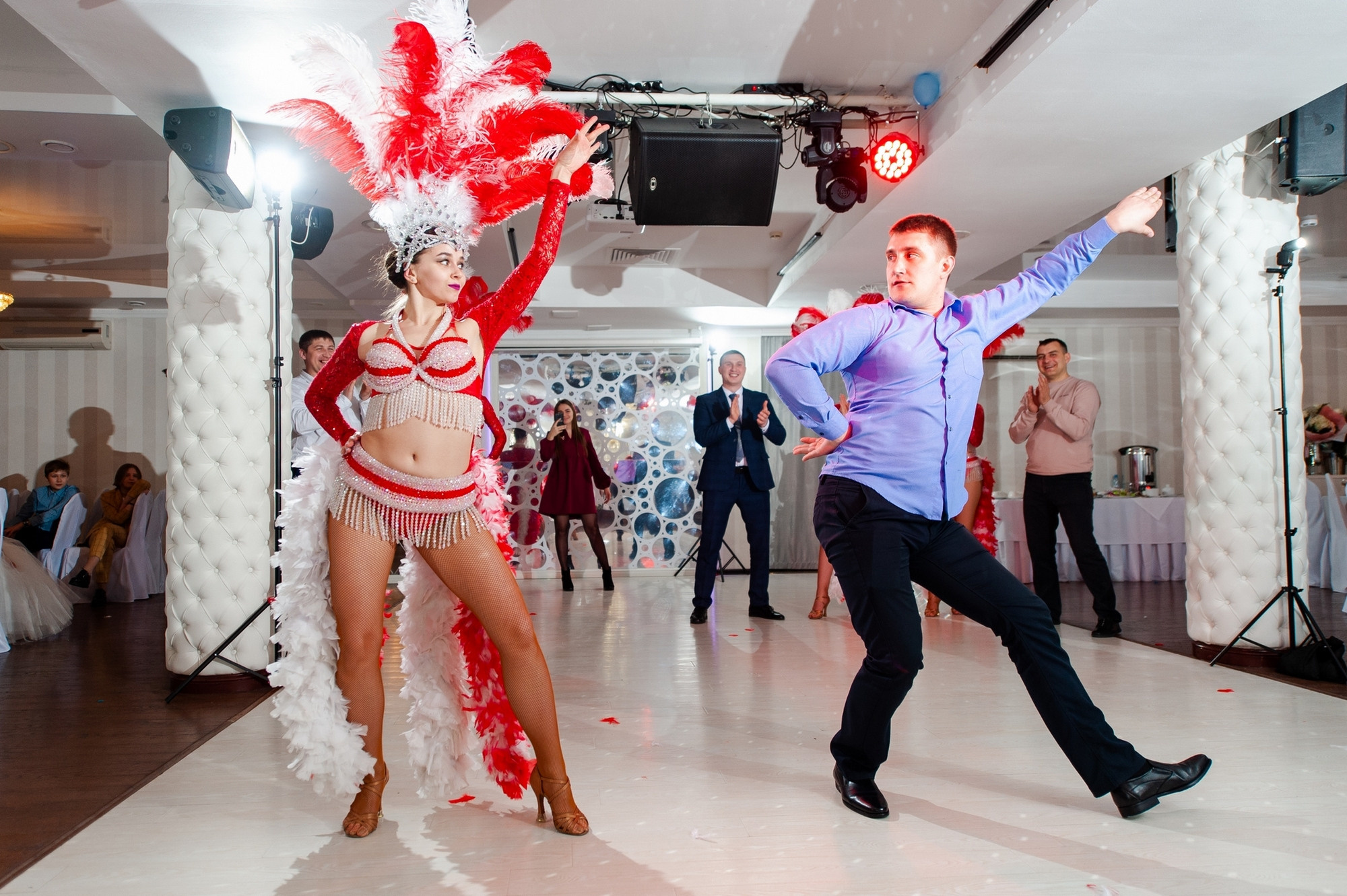 Свадебный и семейный фотограф в Омске Мормулев Михаил. Свадебный и семейный фотограф в Омске Мормулев Михаил