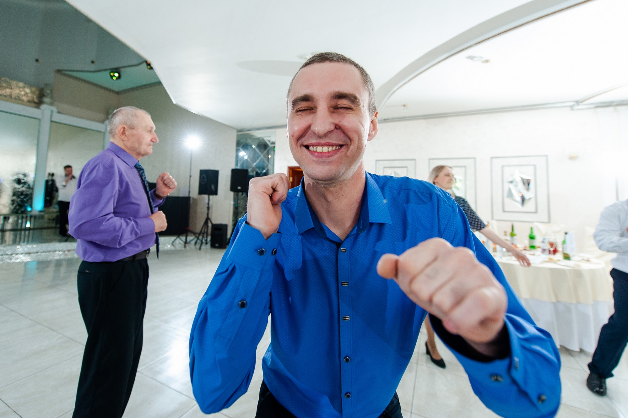 Свадебный и семейный фотограф в Омске Мормулев Михаил. Свадебный и семейный фотограф в Омске Мормулев Михаил