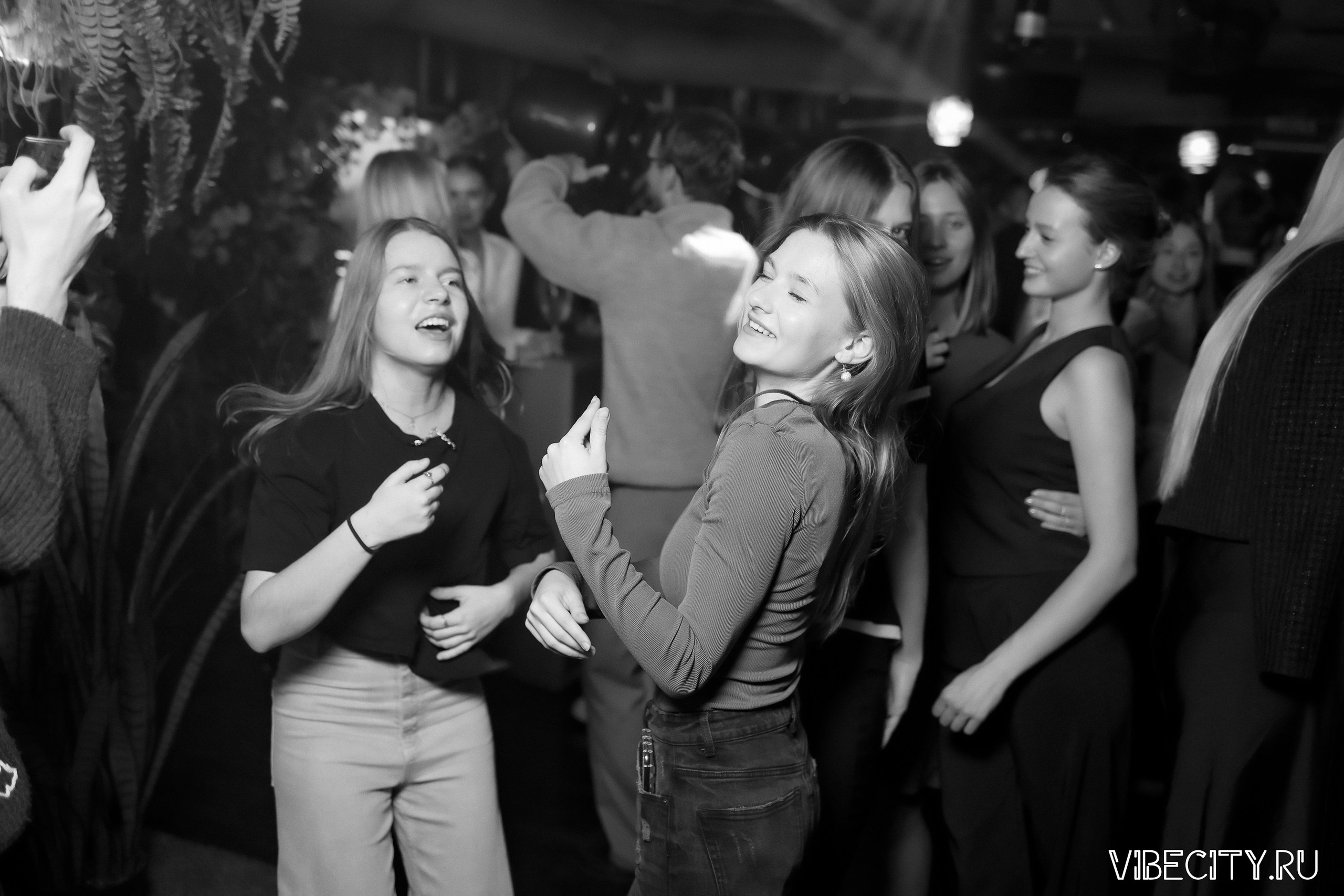 DOUBLE U. VIBECITY.RU Вайб Сити Ру Фоторепортажи Фотоотчеты Калининград