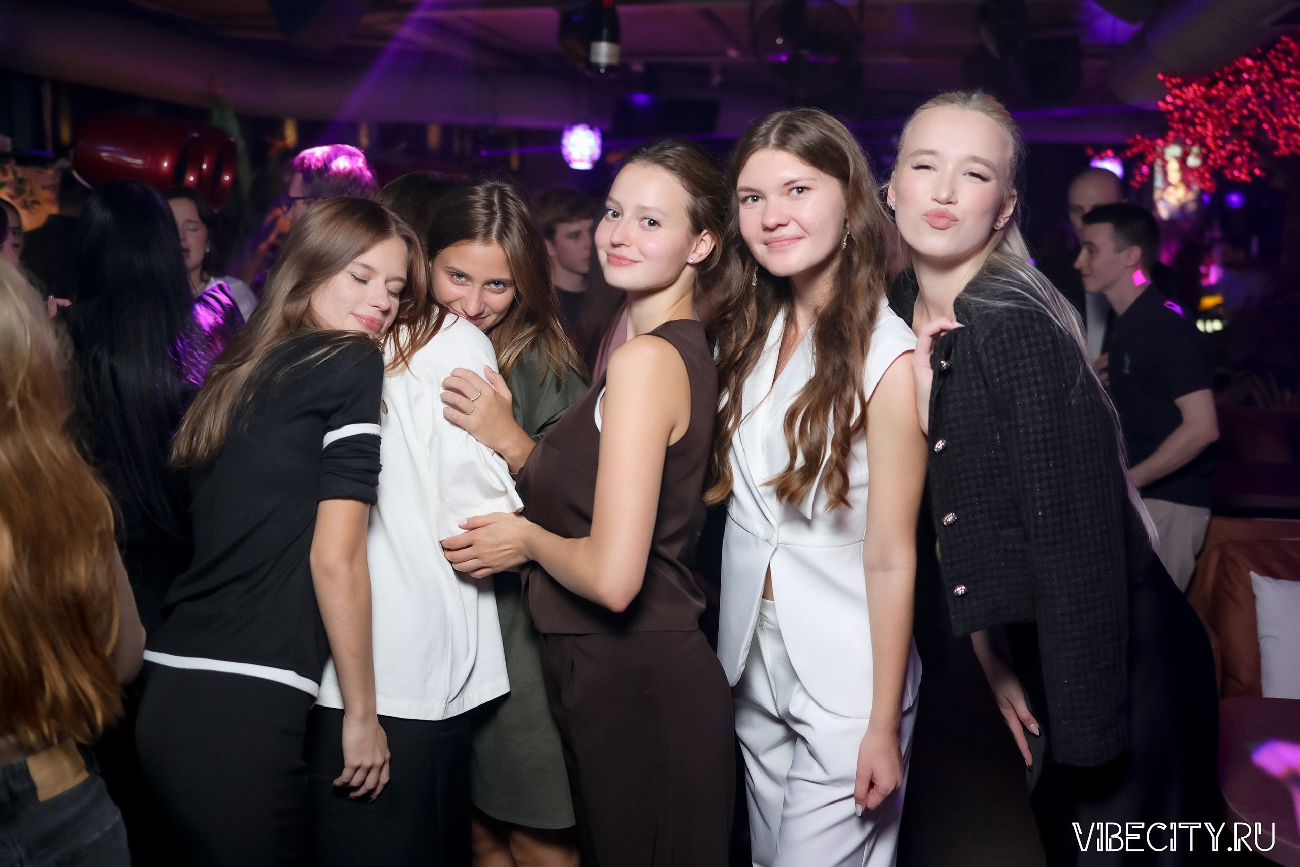 DOUBLE U. VIBECITY.RU Вайб Сити Ру Фоторепортажи Фотоотчеты Калининград