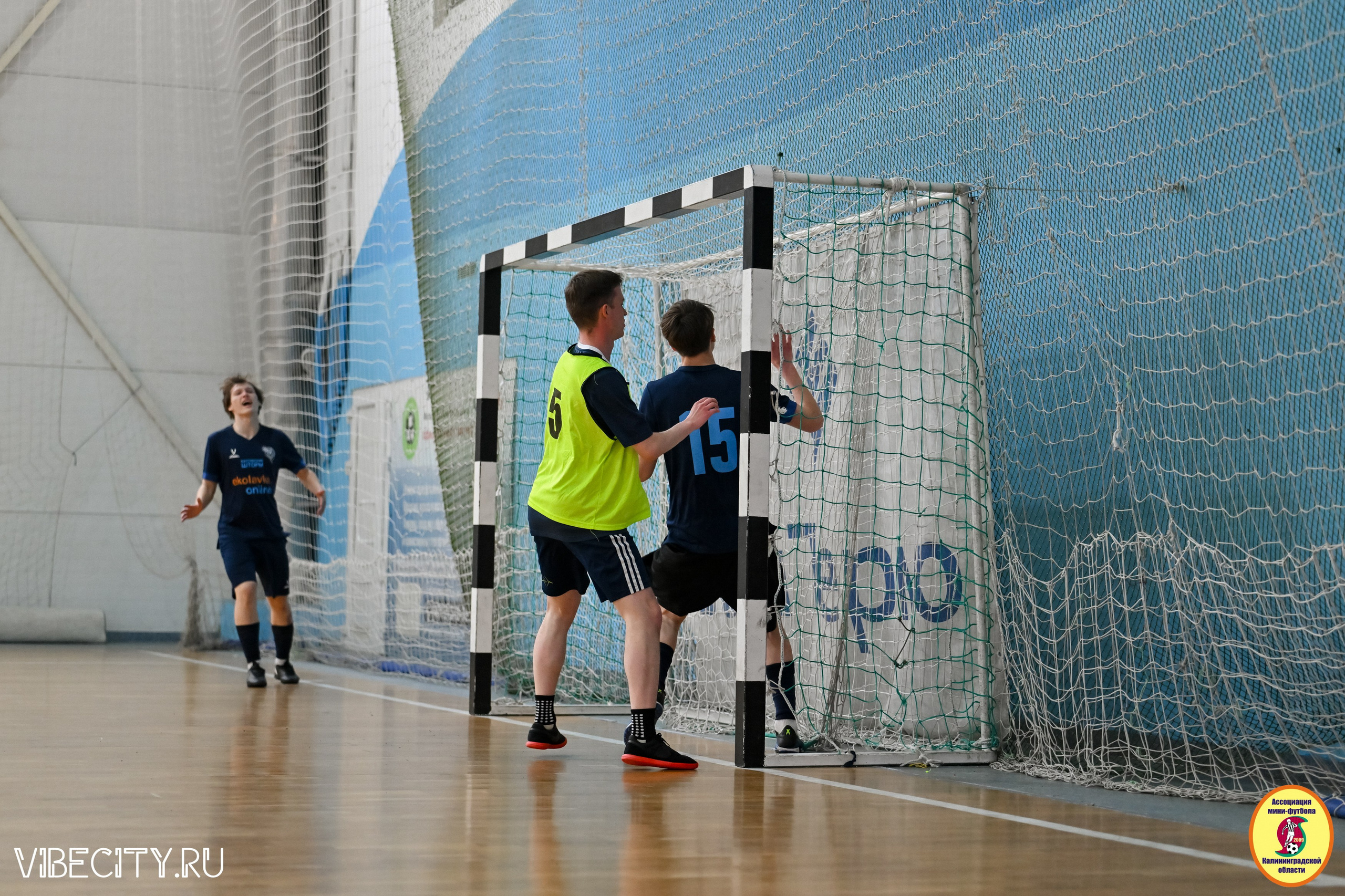 8 тур Корпоративной Бизнес-Лиги по футзалу. VIBECITY.RU Вайб Сити Ру Фоторепортажи Фотоотчеты Калининград