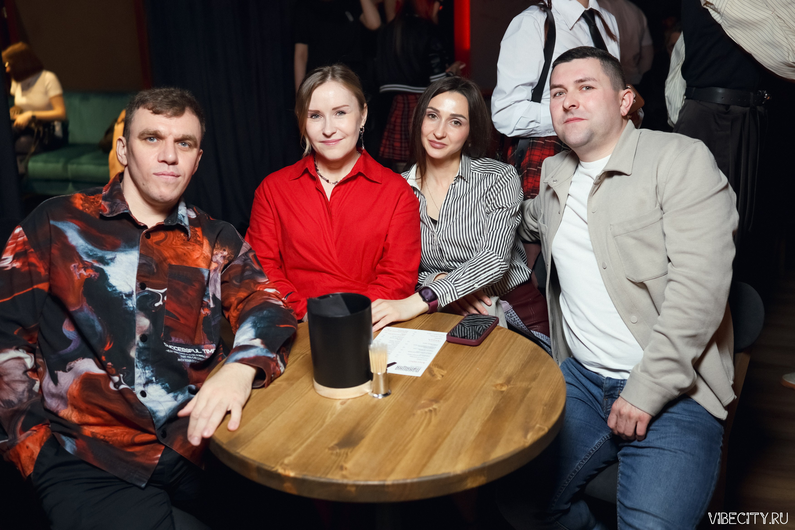 Стендап клуб Локация. VIBECITY.RU Вайб Сити Ру Фоторепортажи Фотоотчеты Калининград