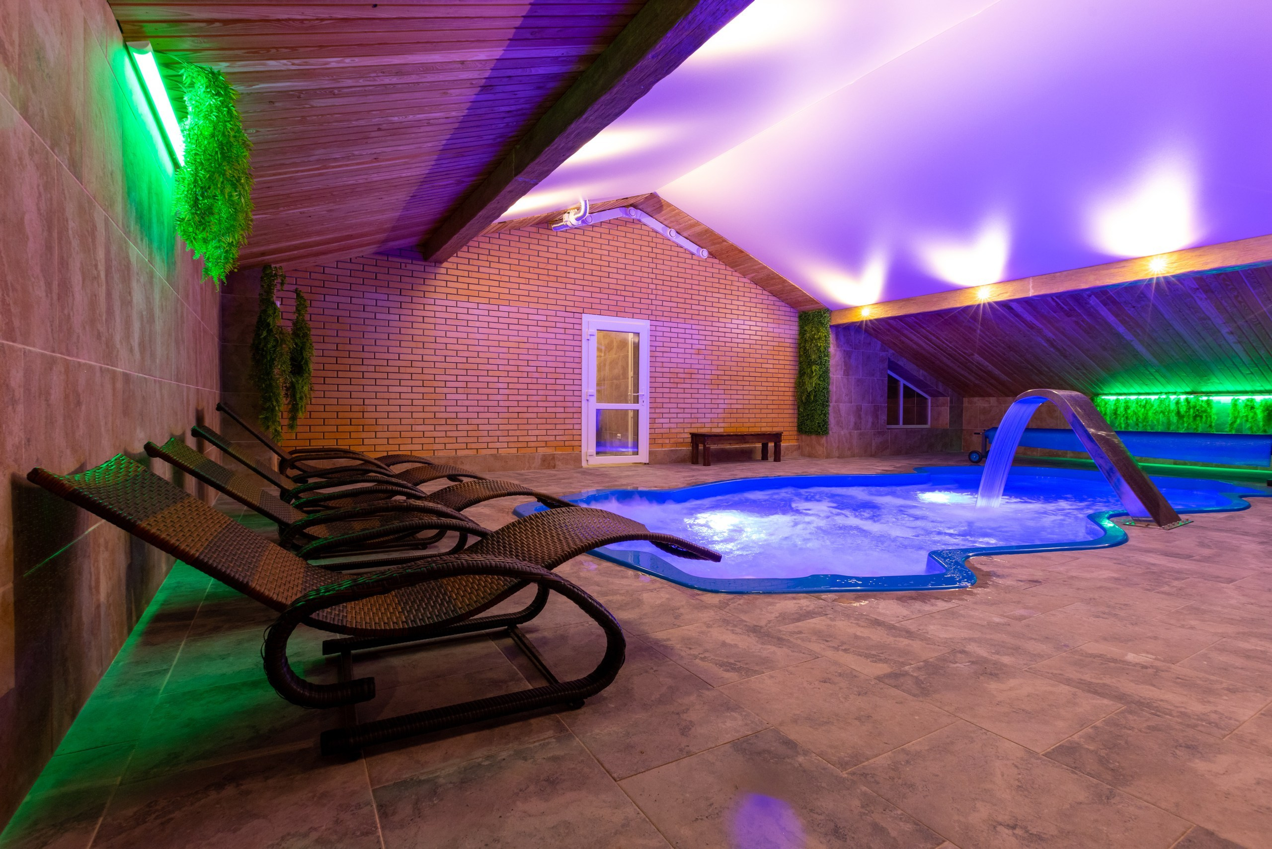 Большая Тросна вечером и новый бассейный комплекс. Фотограф в Туле Крупский АнДРей. Фотостудия «КАДР71» в Туле