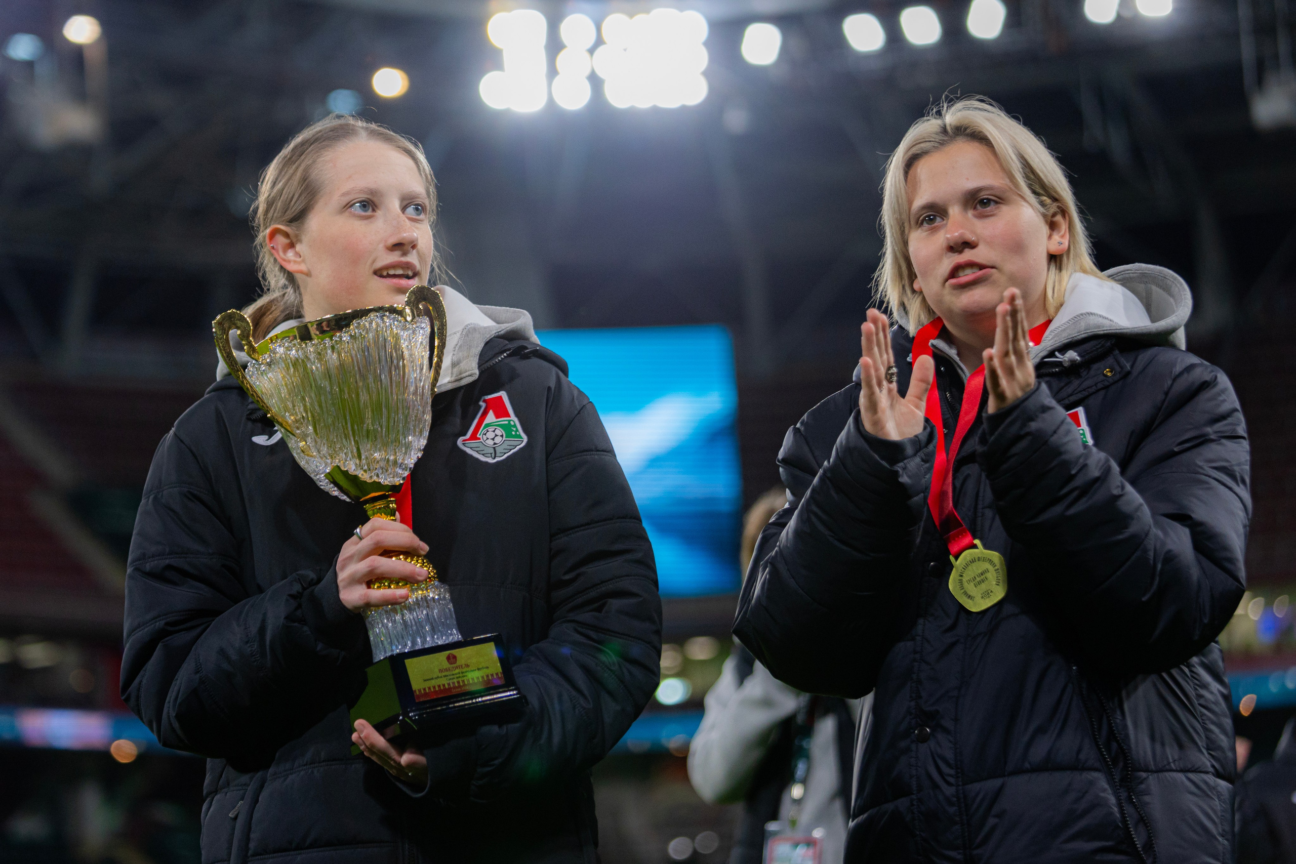 НАГРАЖДЕНИЕ ЖЕНСКОГО ОТДЕЛЕНИЯ АКАДЕМИИ ФК ЛОКОМОТИВ. Artem Zenin Photography