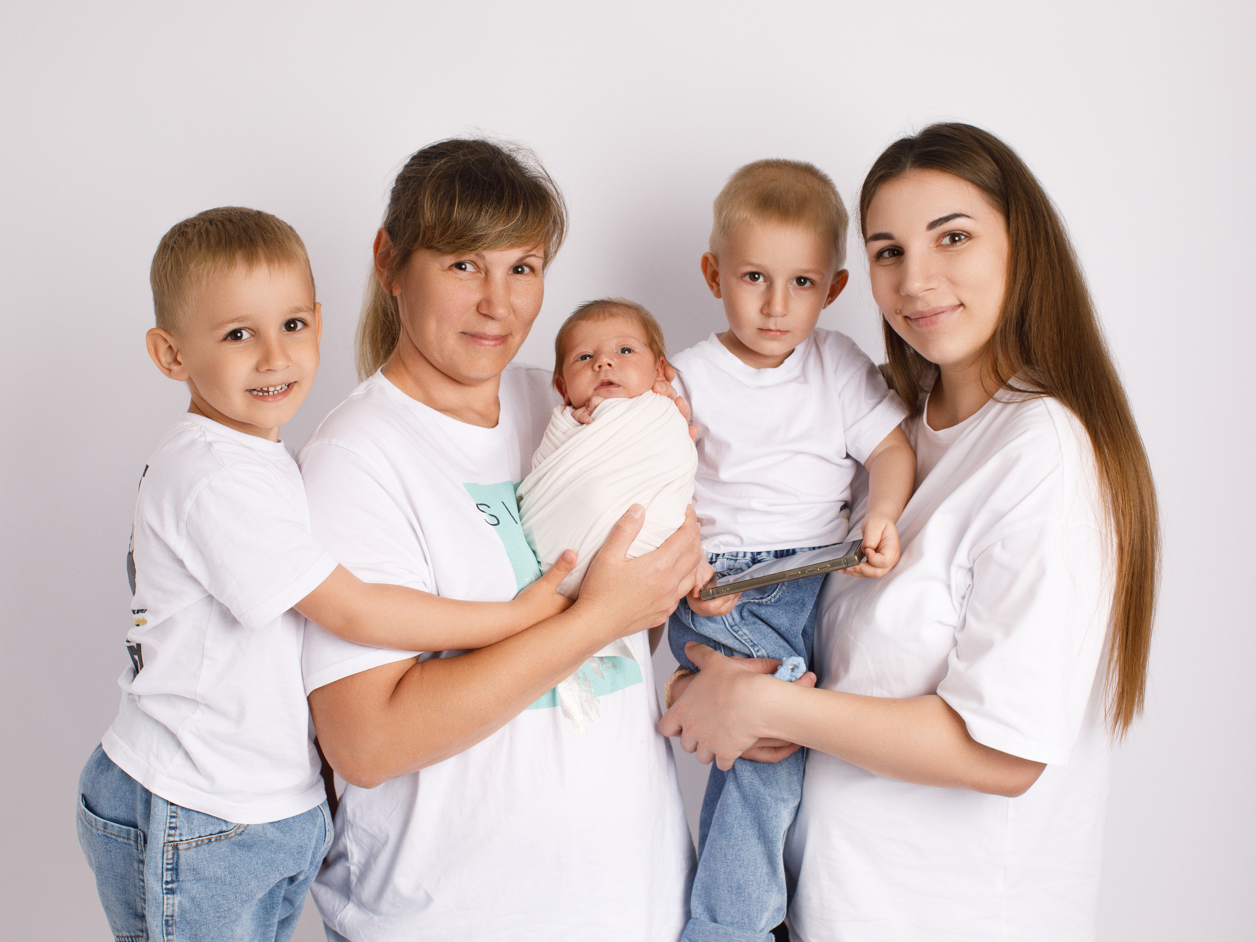Примеры с семьей. Фотограф новорождённых и детей до года на КМВ