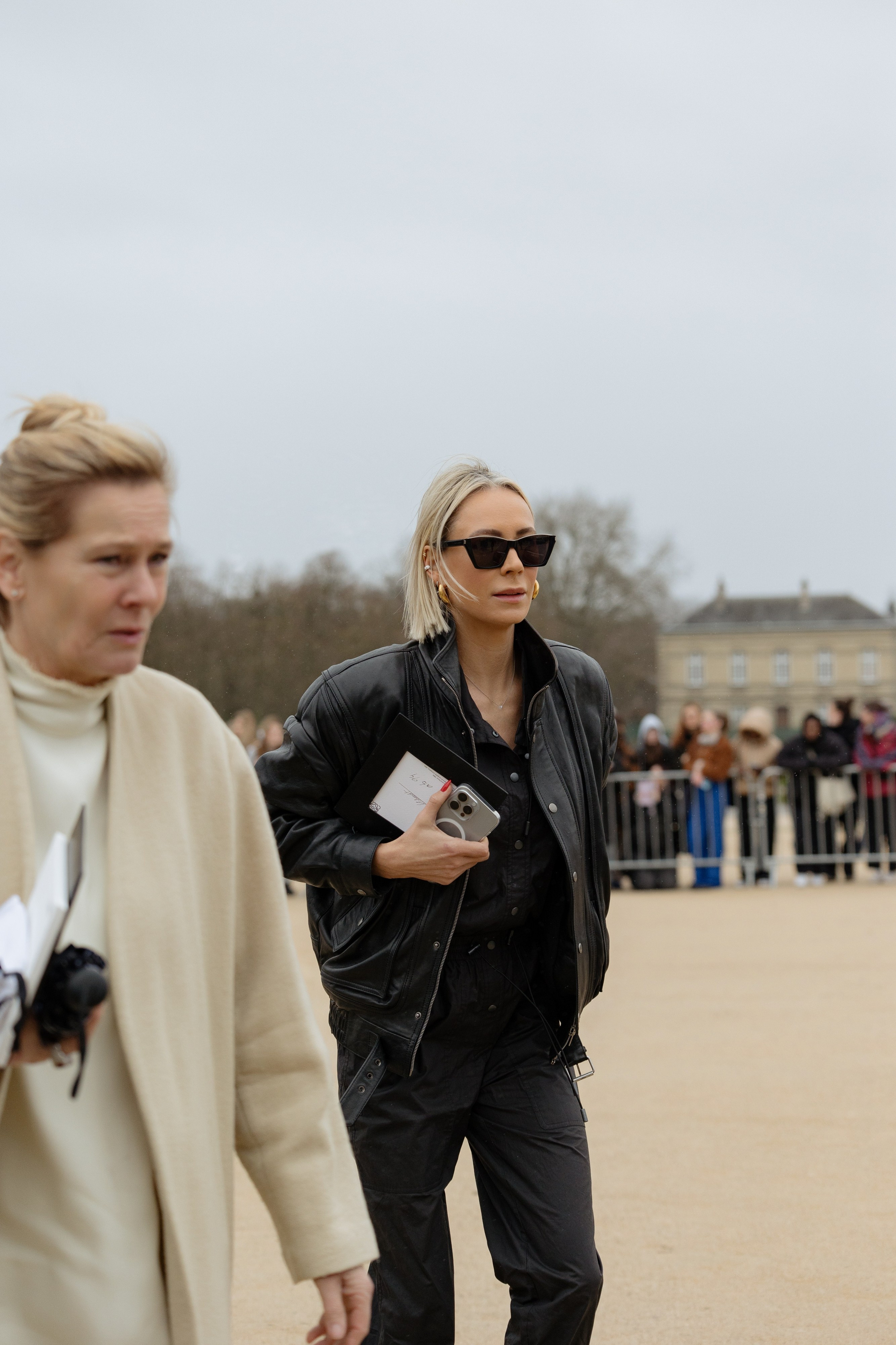 LOEWE PFW WOMENSWEAR FALL-WINTER 24/25. Photographer in Milan Ivan Goncharov