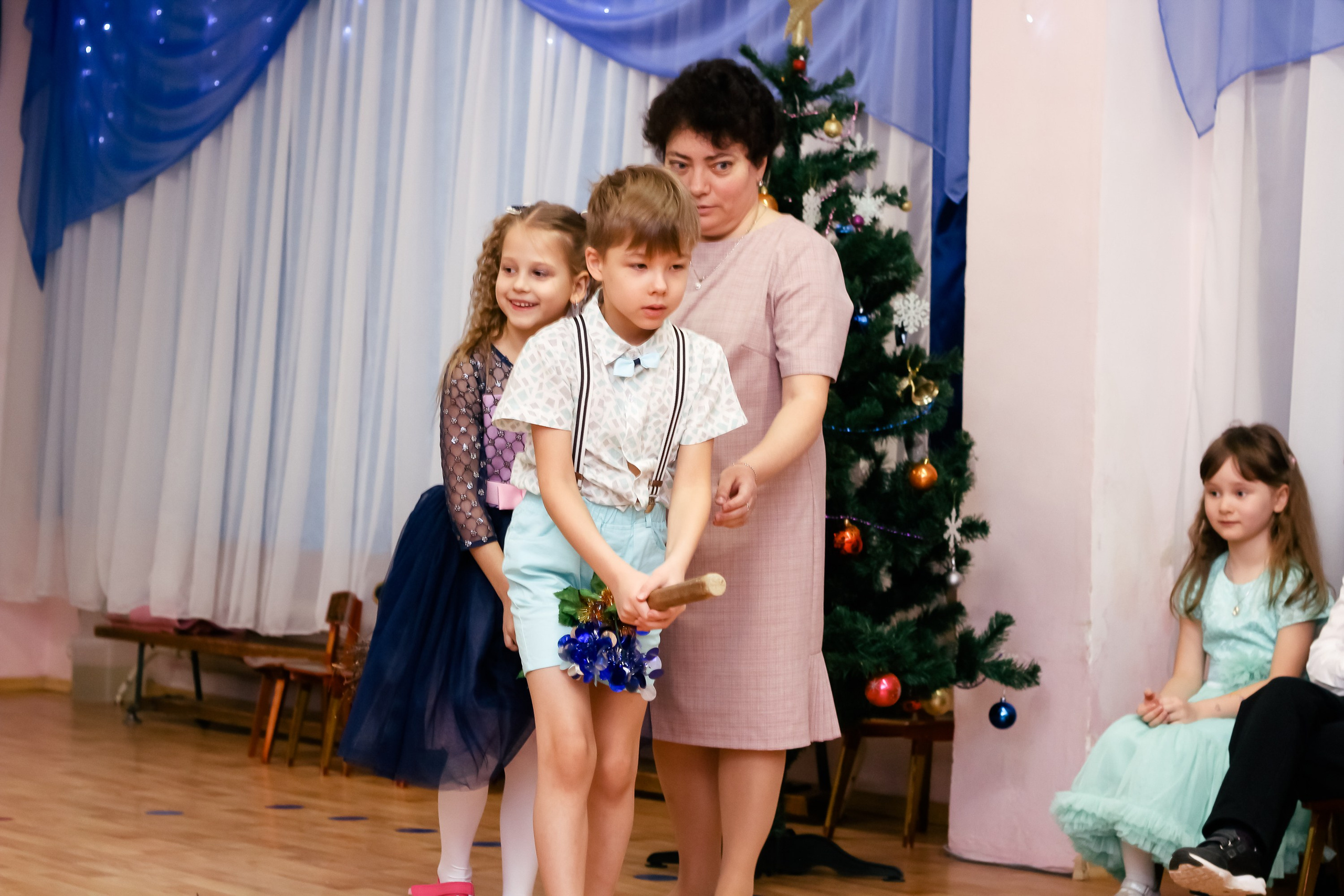 Новогодний утренник. Фотограф Великий Новгород Татьяна Чиглинцева