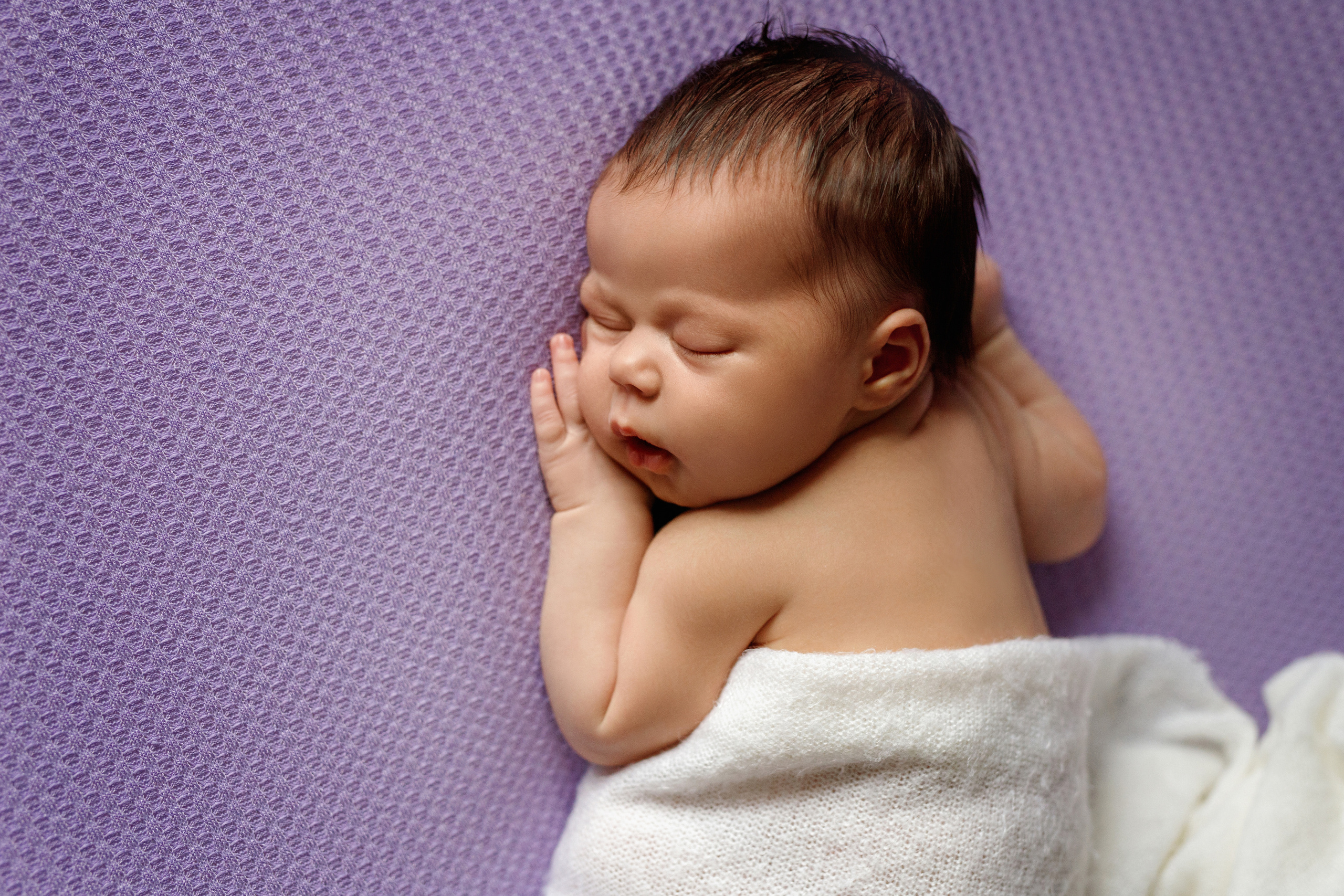 Фотосессия малыша Екатеринбург. Фотосессия новорождённого Екатеринбург. Фотограф newborn Екатеринбург. Фотограф новорожденных Екатеринбург. Фотограф Екатеринбург. Фотосессия Екатеринбург. Фотосессия под ключ Екатеринбург 