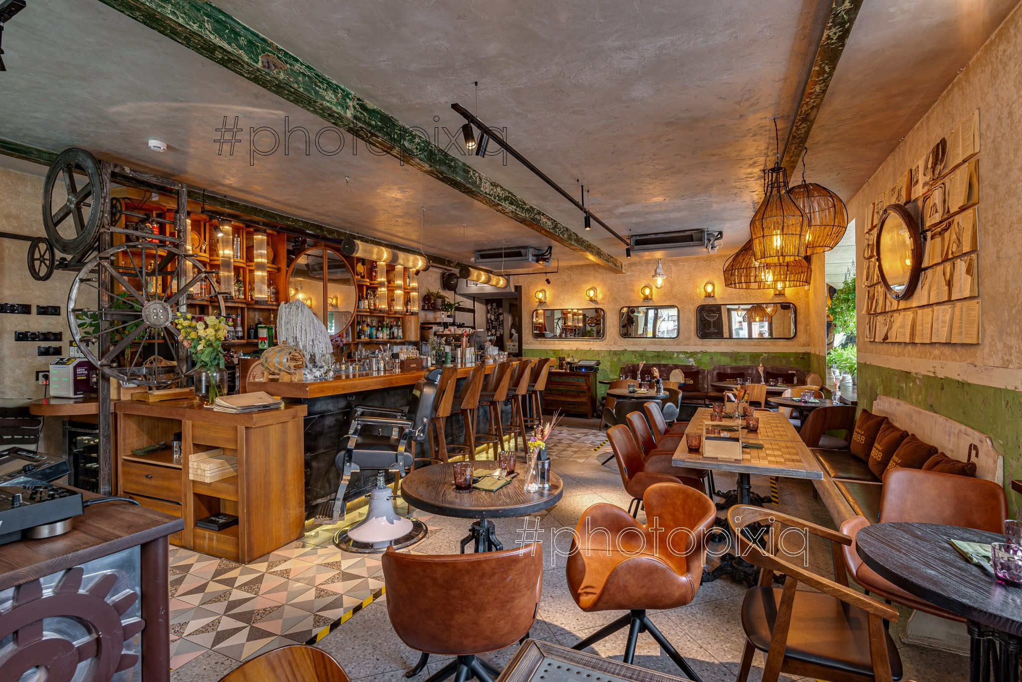 Интерьерная съёмка бара Masters & Margaritas на Маяковской. Интерьерная съёмка и виртуальные туры — Интерьерный фотограф Кузнецов Сергей (photopixiq)