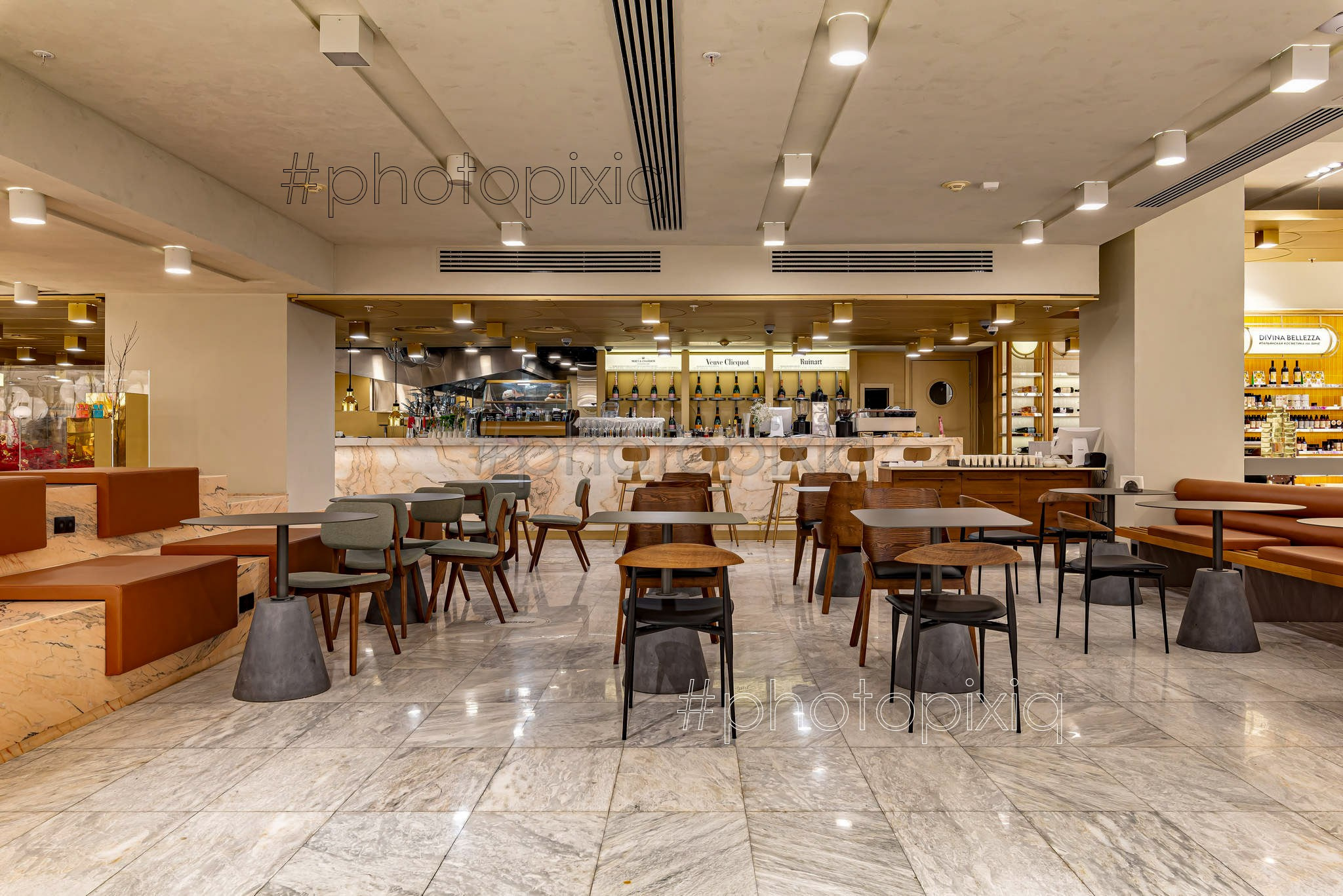 Интерьерная съёмка магазина парфюмерии и косметики Рив Гош. Интерьерная съёмка и виртуальные туры — Интерьерный фотограф Кузнецов Сергей (photopixiq)