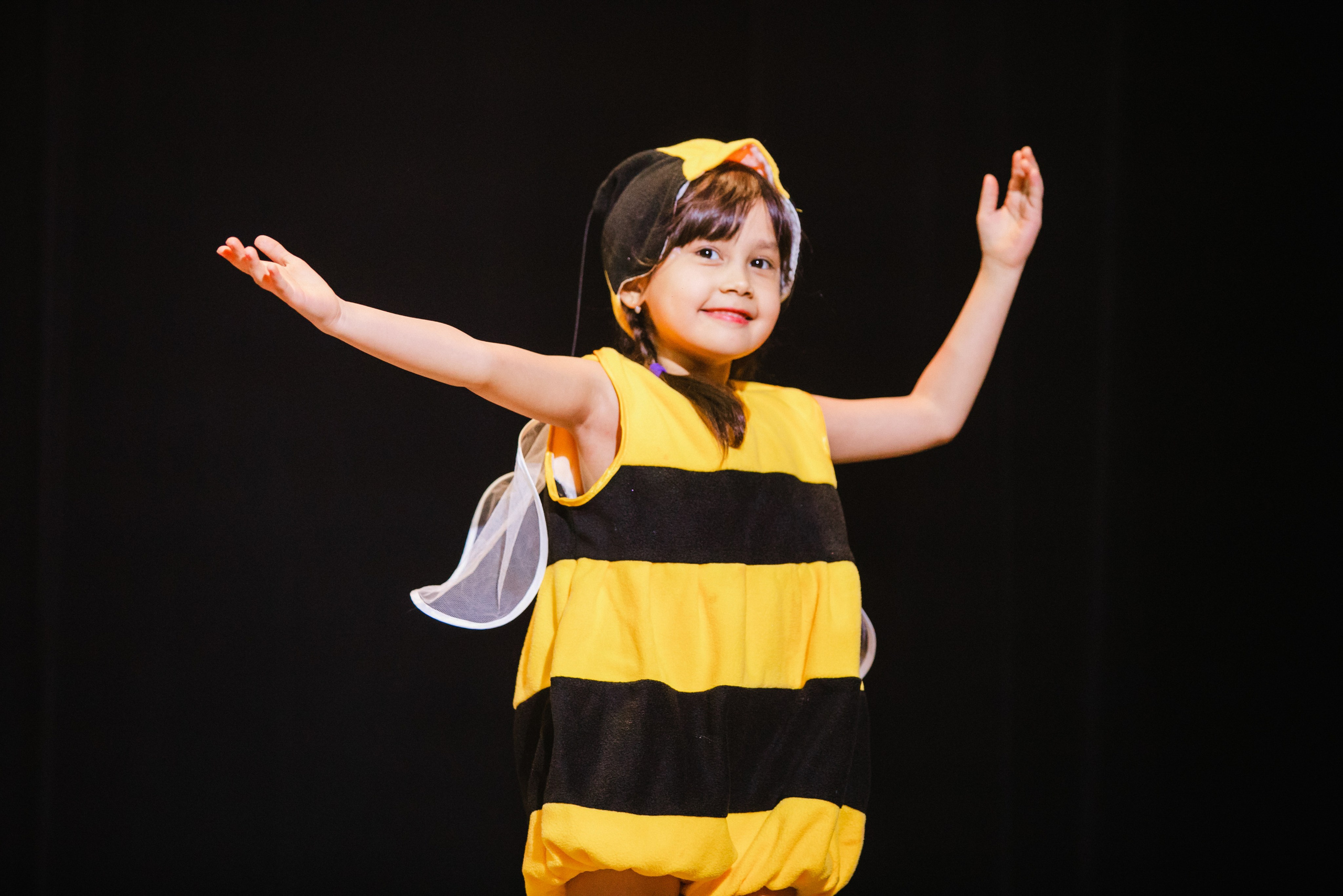 Отчетный концерт центра национальных культур 2025. Роман Урумбаев фотограф Нижневартовск