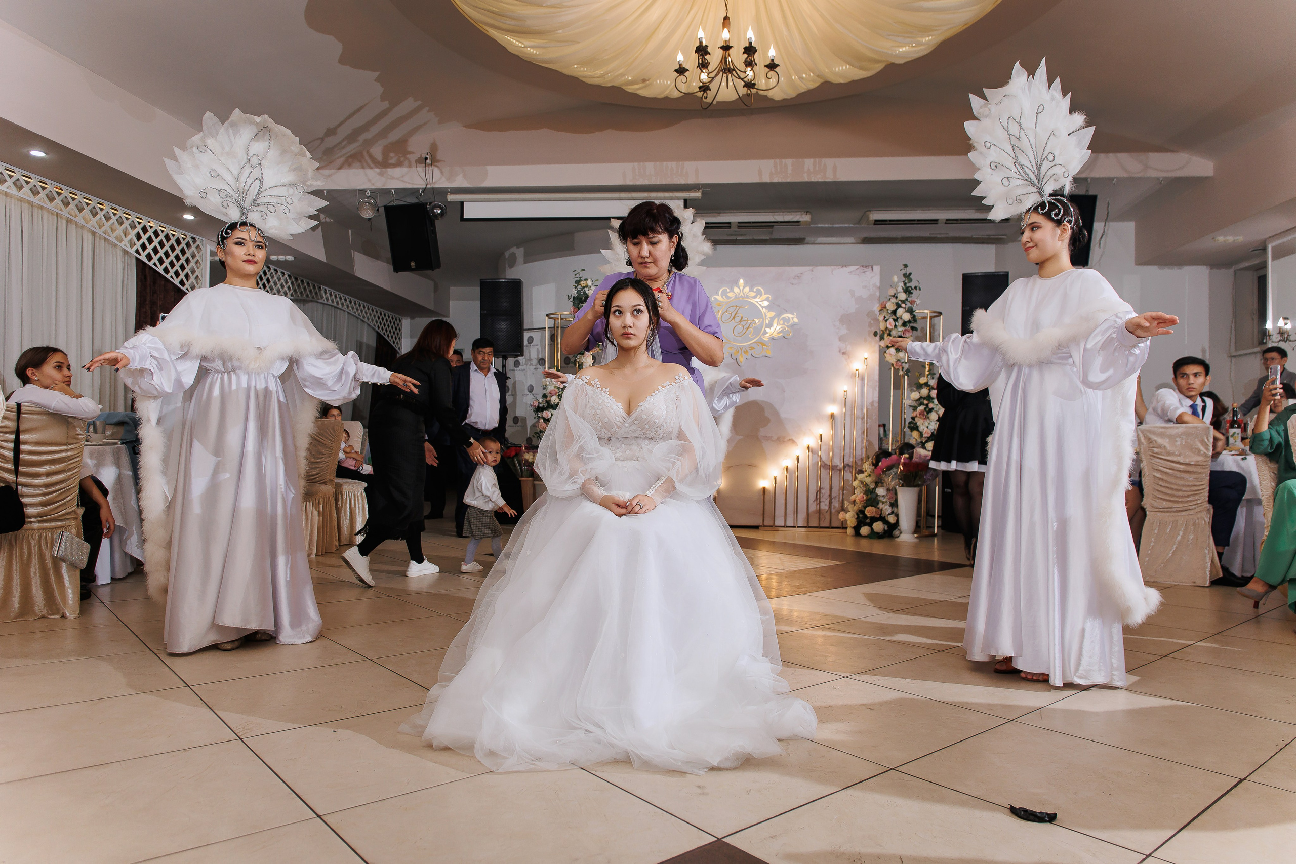 Karina & Bagdat. Anne Miller | Photographer