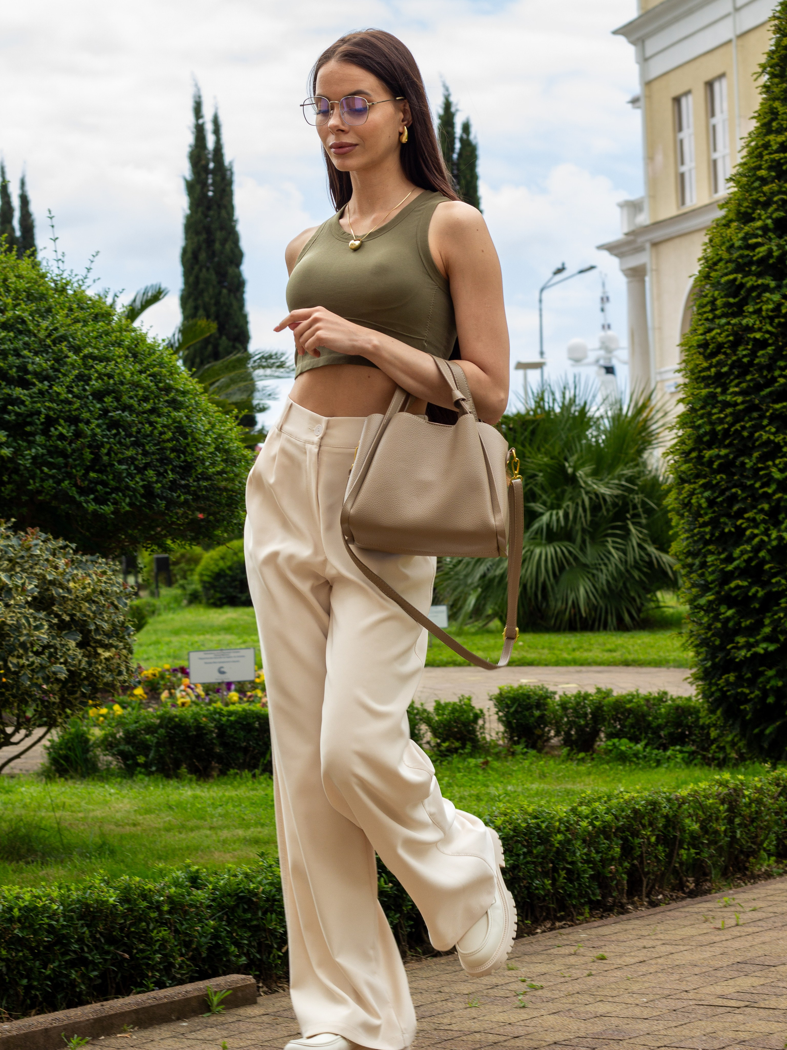 Grand Marina. Фото для маркетплейсов в самых сочных локациях города Сочи