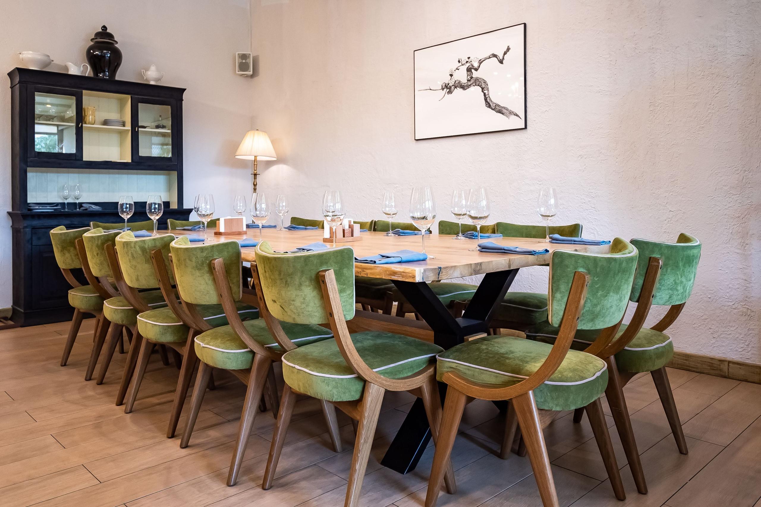 Интерьерный фотограф Озеров Денис, фотосъёмка для Zoon, Интерьерная фотосъёмка Ресторанов, Кафе, Баров, Лофт. г. Москва и Московская область. Интерьерный & Репортажный фотограф Озеров Денис, г. Москва