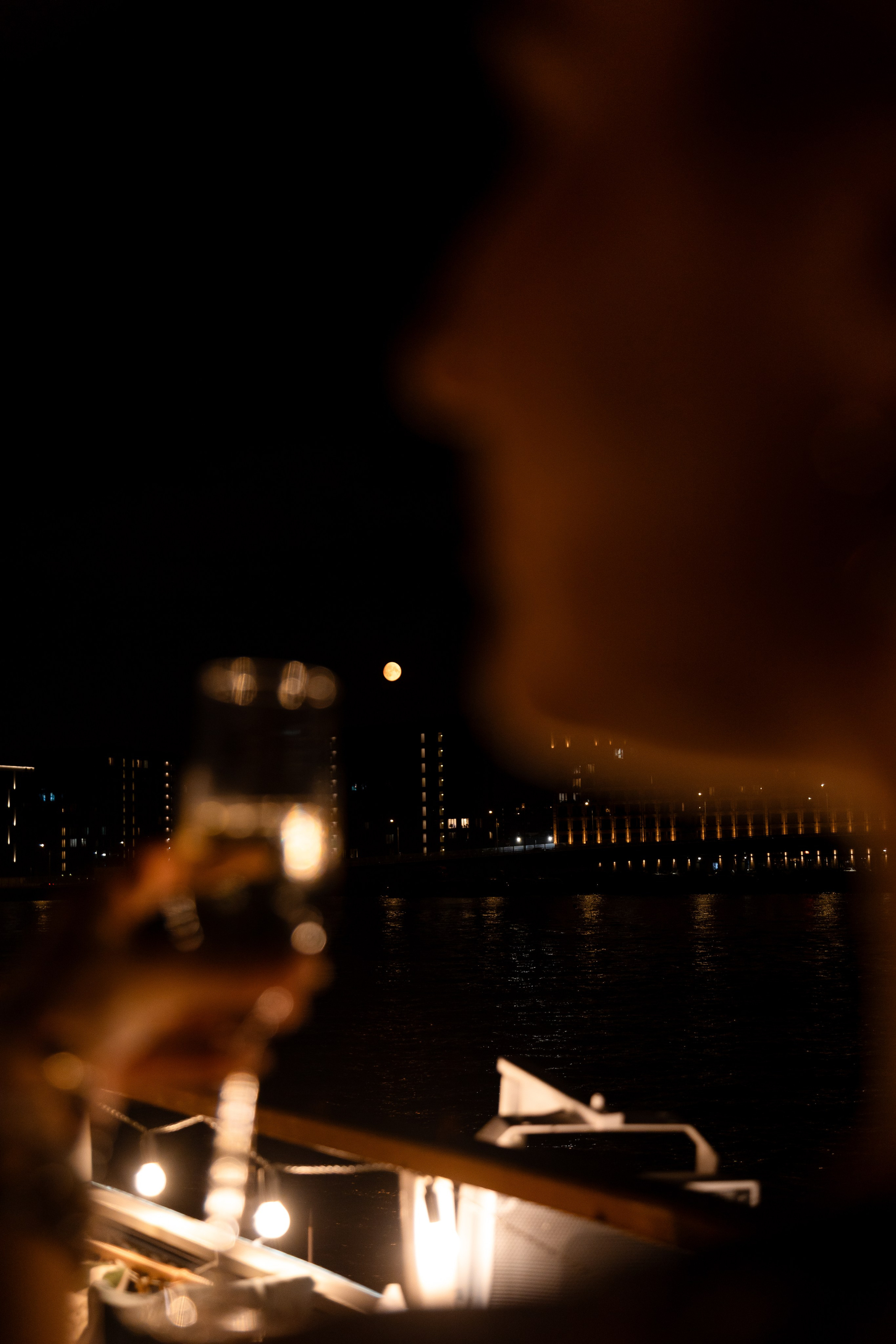 На воде. Главная