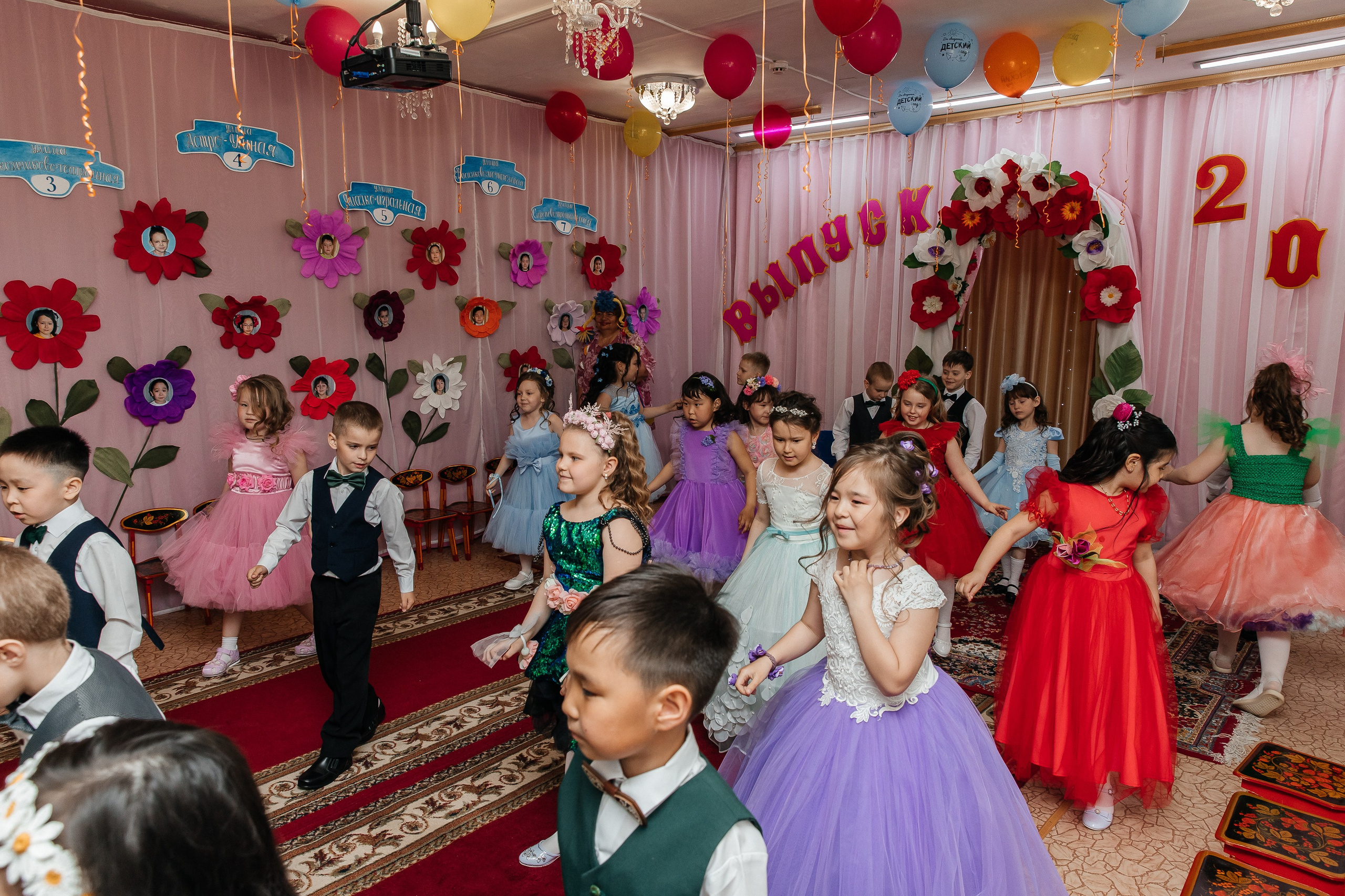 Выпускной Солнышко 2023. Воронистая Анастасия. Фотограф Якутия, Томпонский район