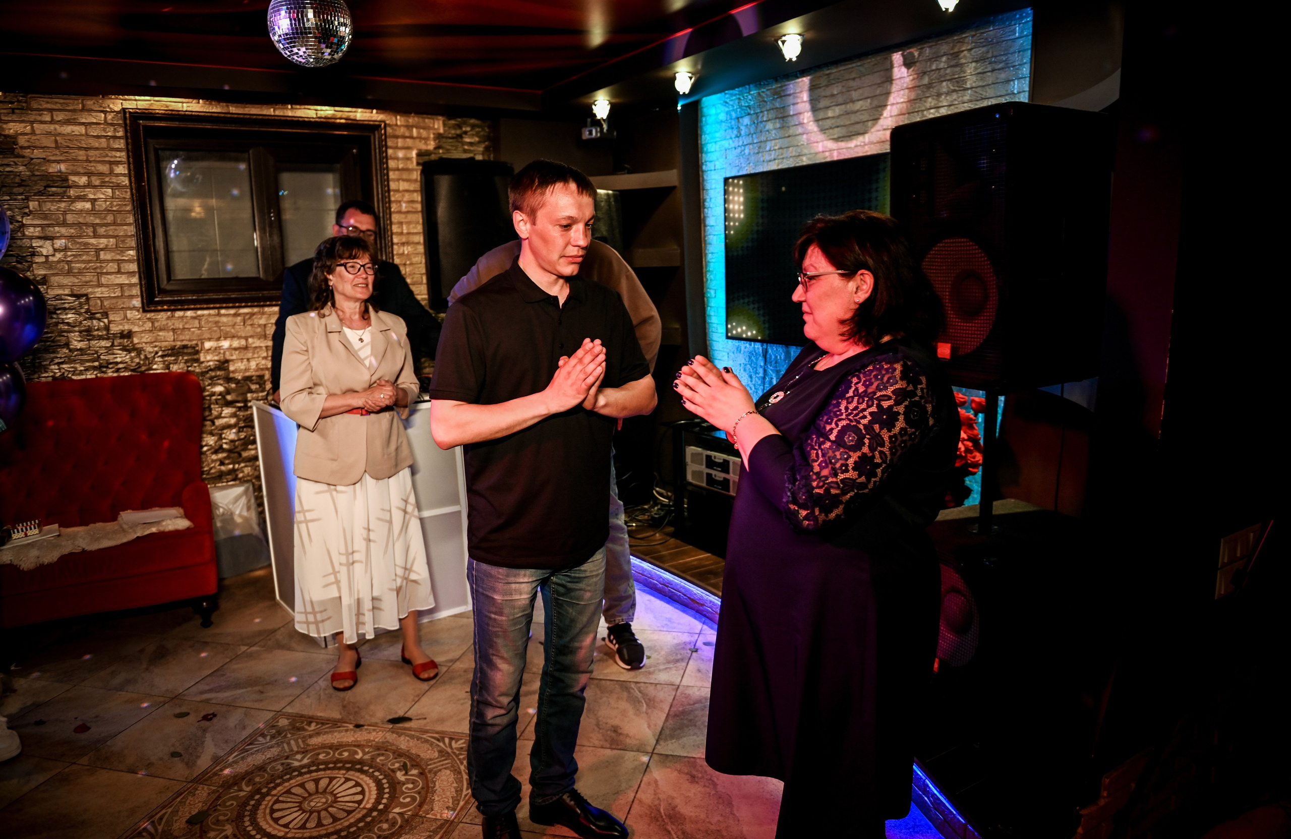 День рождения. Свадебный, семейный, детский, контент фотограф в Омске Максим Ильин