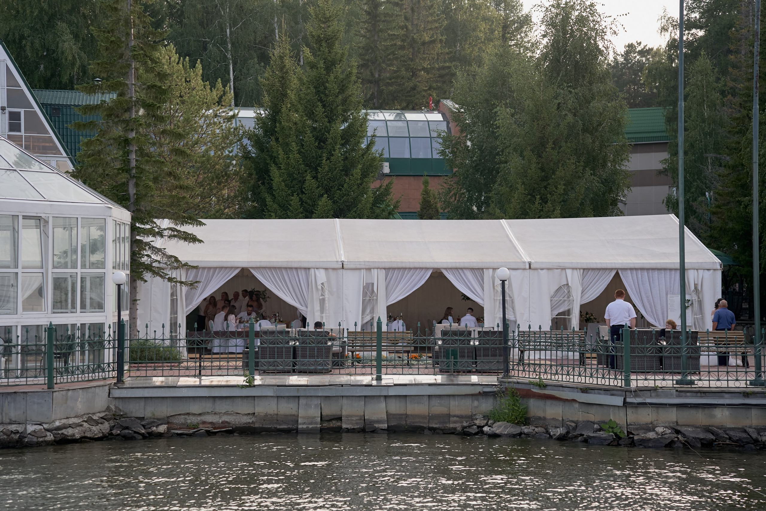 Свадьба бенгальские огни. Мартазова Екатерина фотограф. Екатеринбург