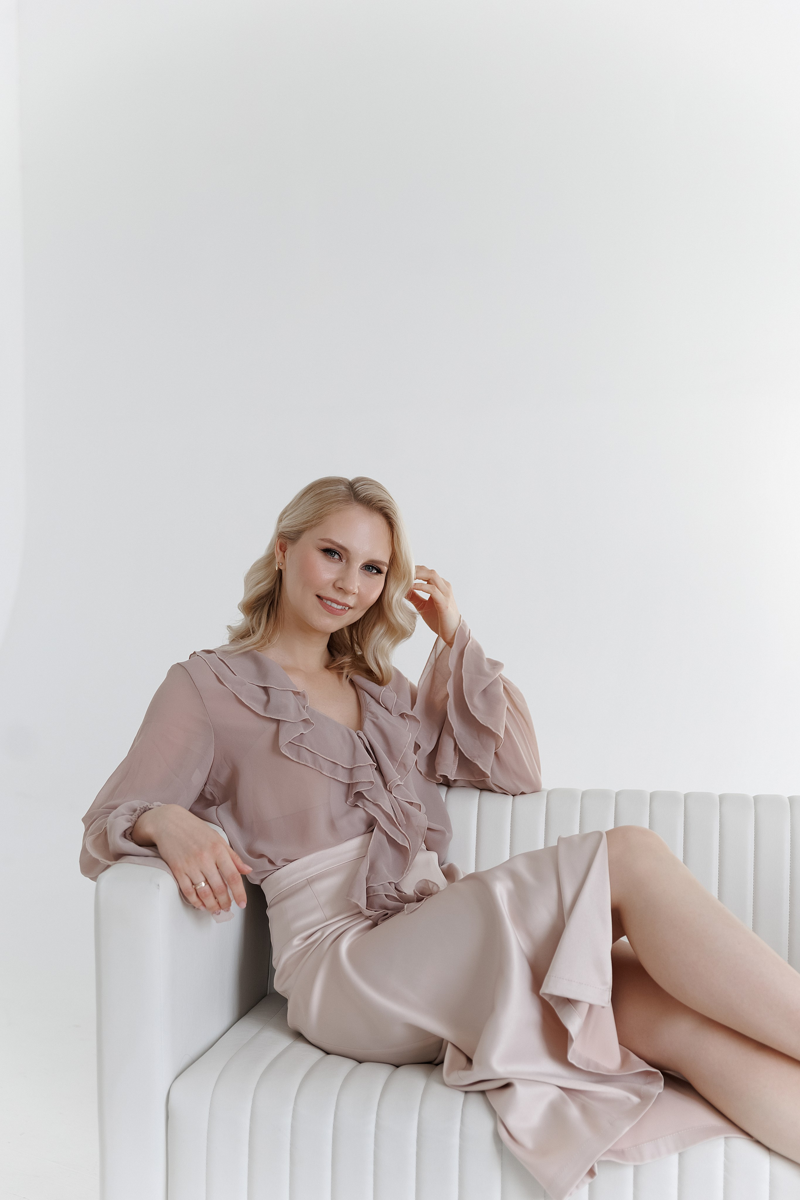 Диана с мамой в студии. Свадебный фотограф в Пскове и Санкт-Петербурге | Анна Голикова