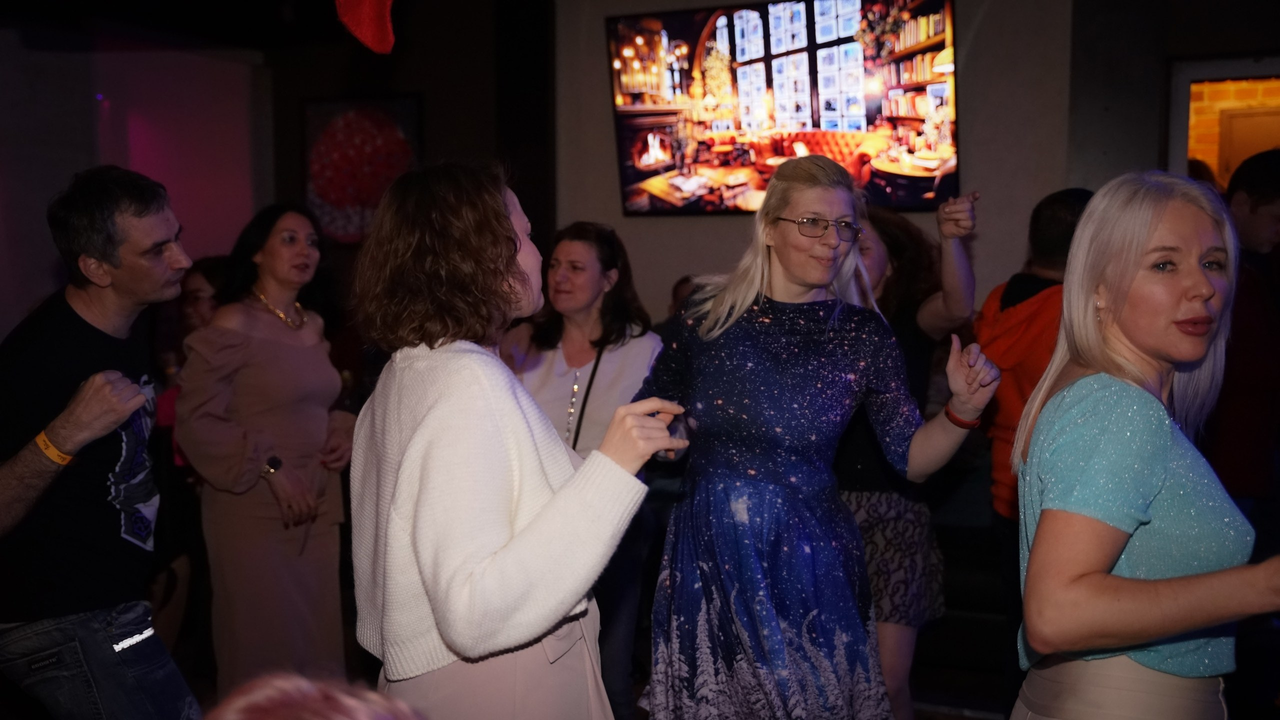 Новогодний корпоратив. Клубная вечеринка 23.12.23. Галерея Фантим