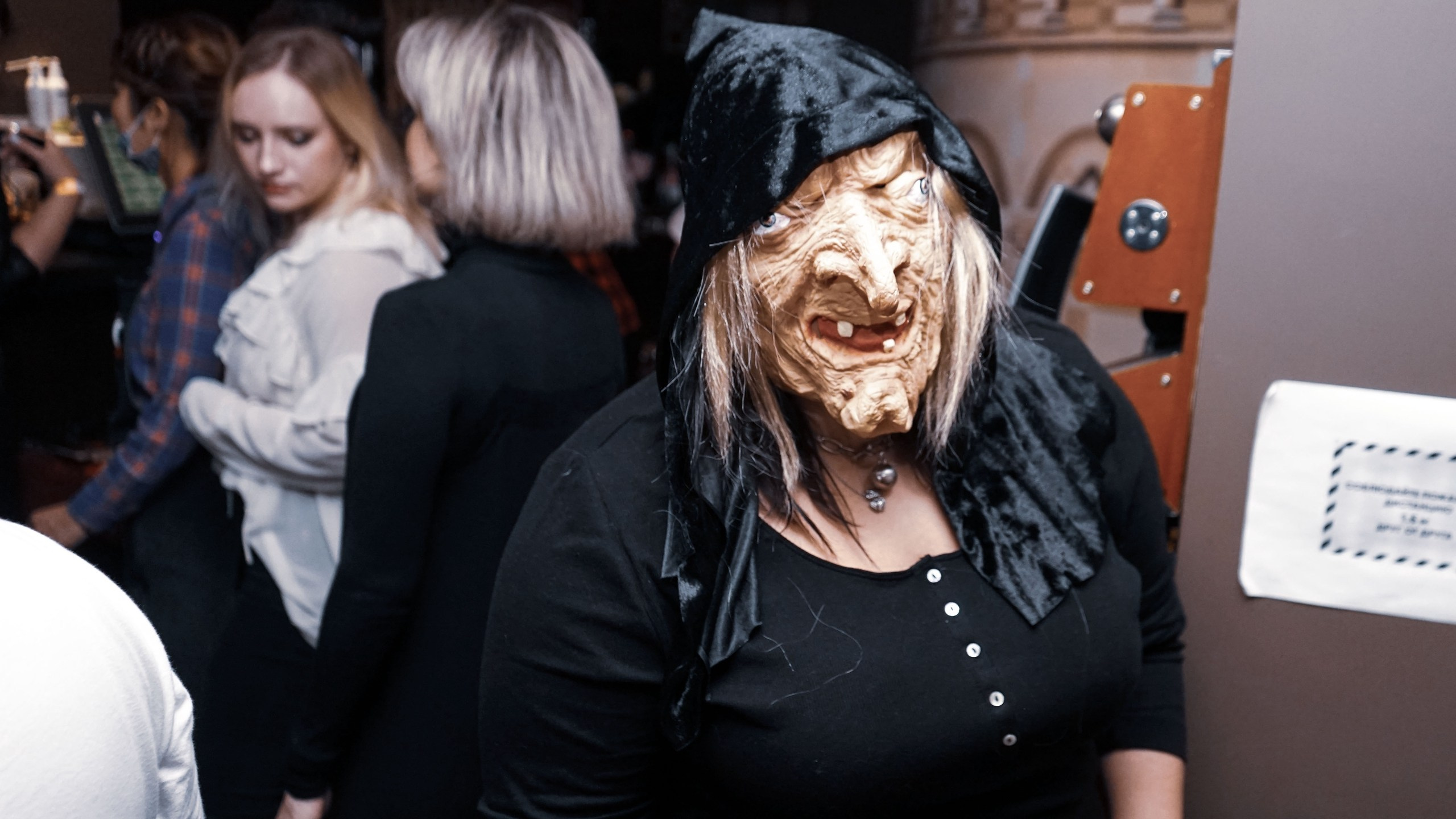 Фандец. Хеллоуиновская клубная вечеринка | 13.11.21. Галерея Фантим