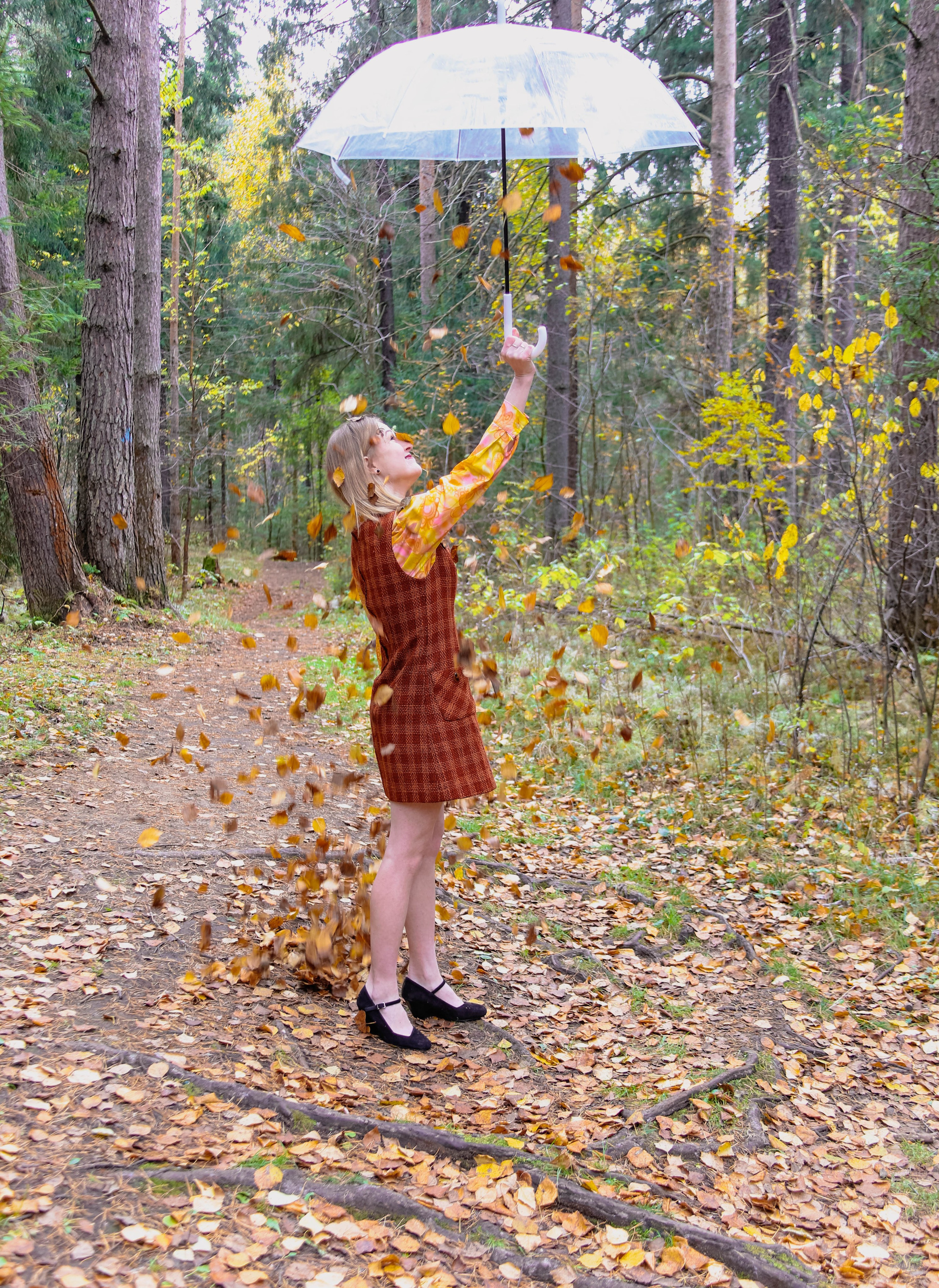 Маша в лесу. Фотограф Пермь. Фотосессия в фотостудии Перми и на свежем воздухе