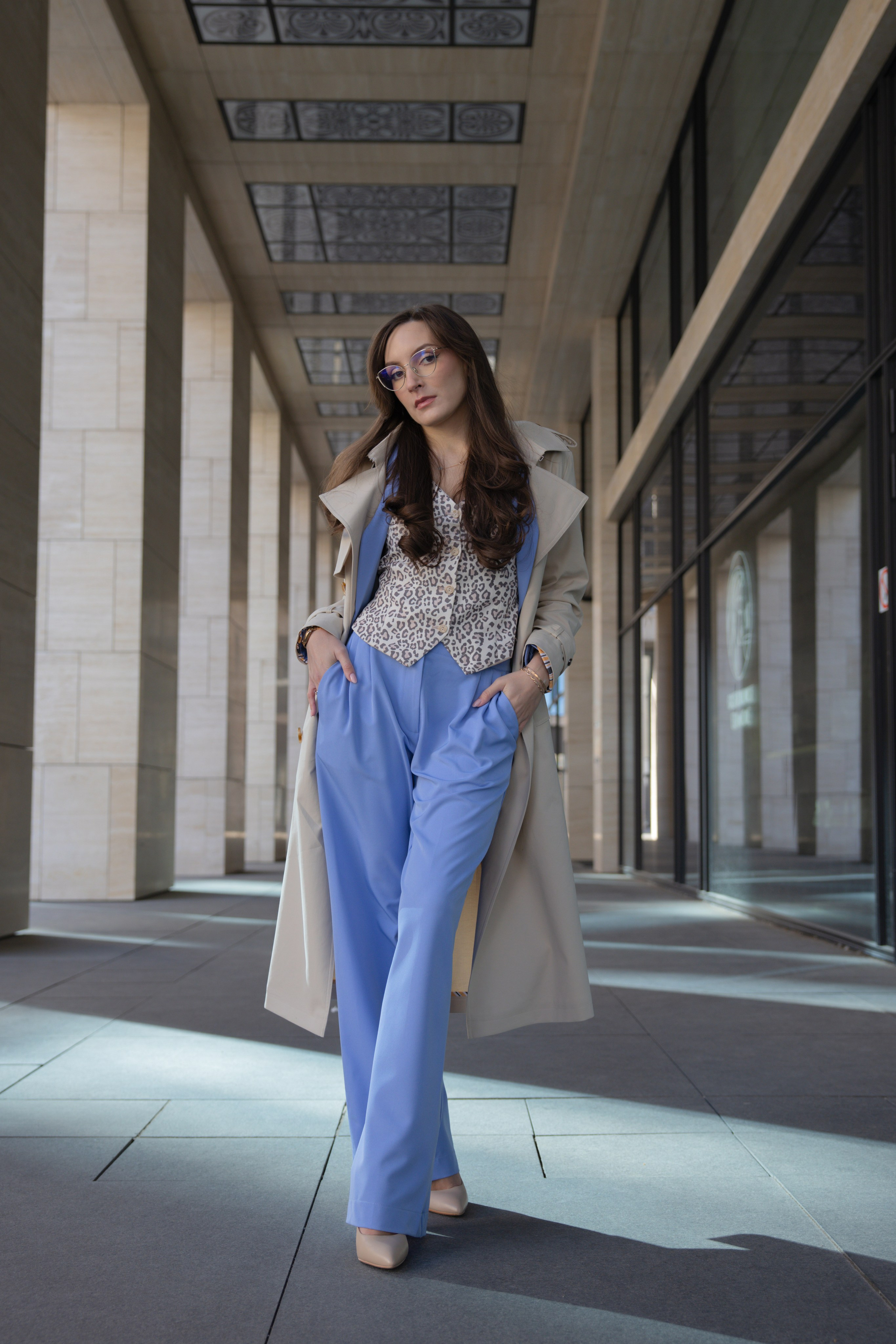 Контент съемка для соцсетей. Невская ратуша. Фотограф в Санкт-Петербурге Вагнер Юлия