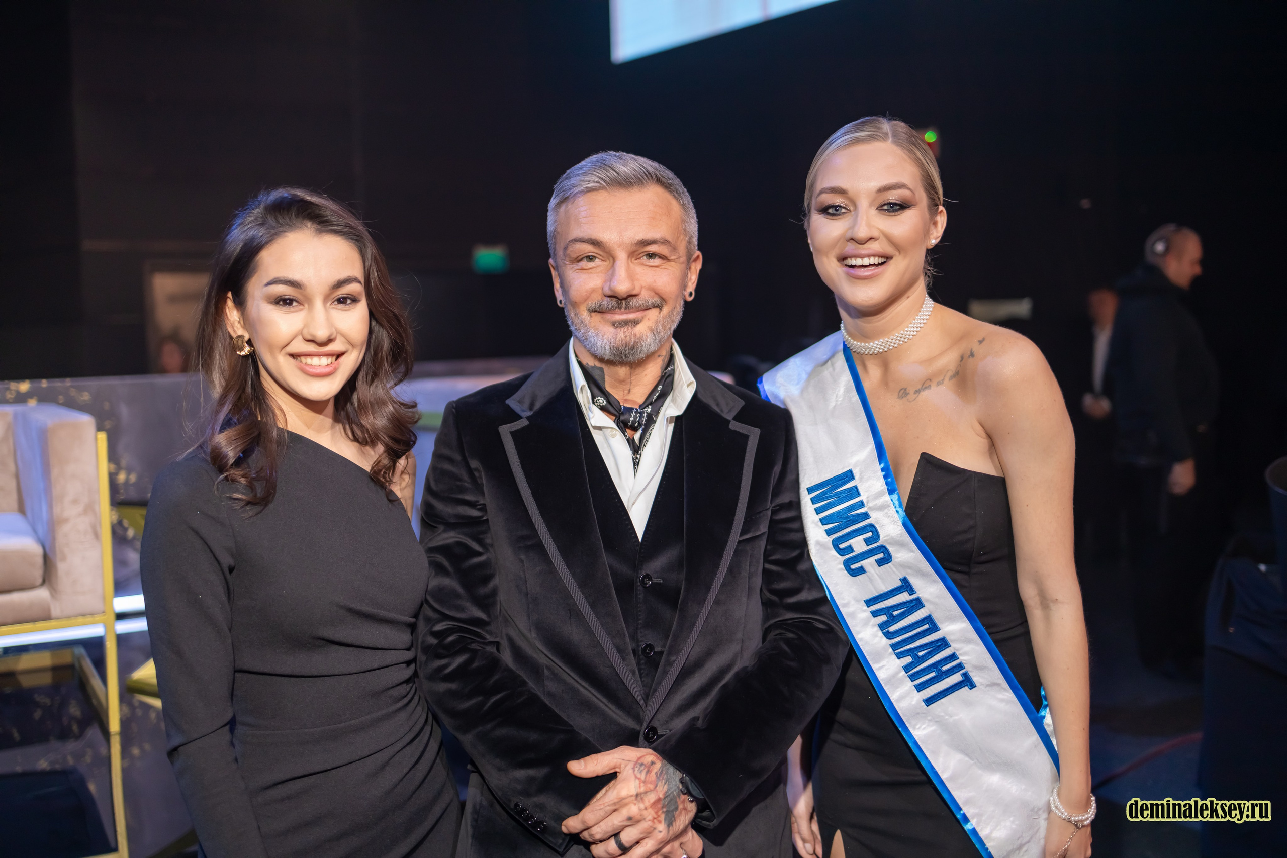 Мисс офис 2024 комус. Репортажный, семейный и студийный фотограф в Москве Демин Алексей