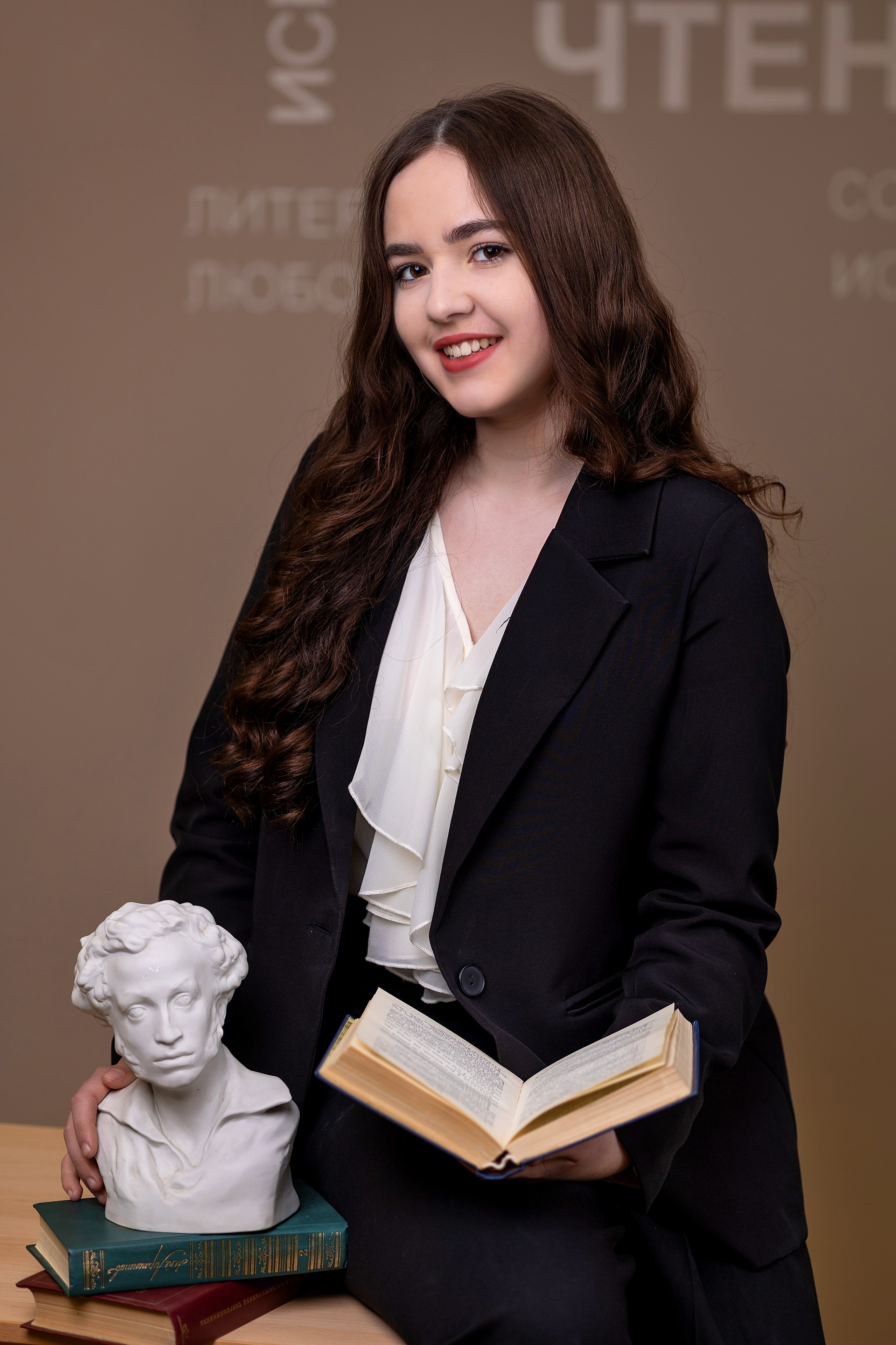 Гимназия 4 Великий Новгород. Выпускные альбомы. Школьный и семейный фотограф Виктория Игнатьева