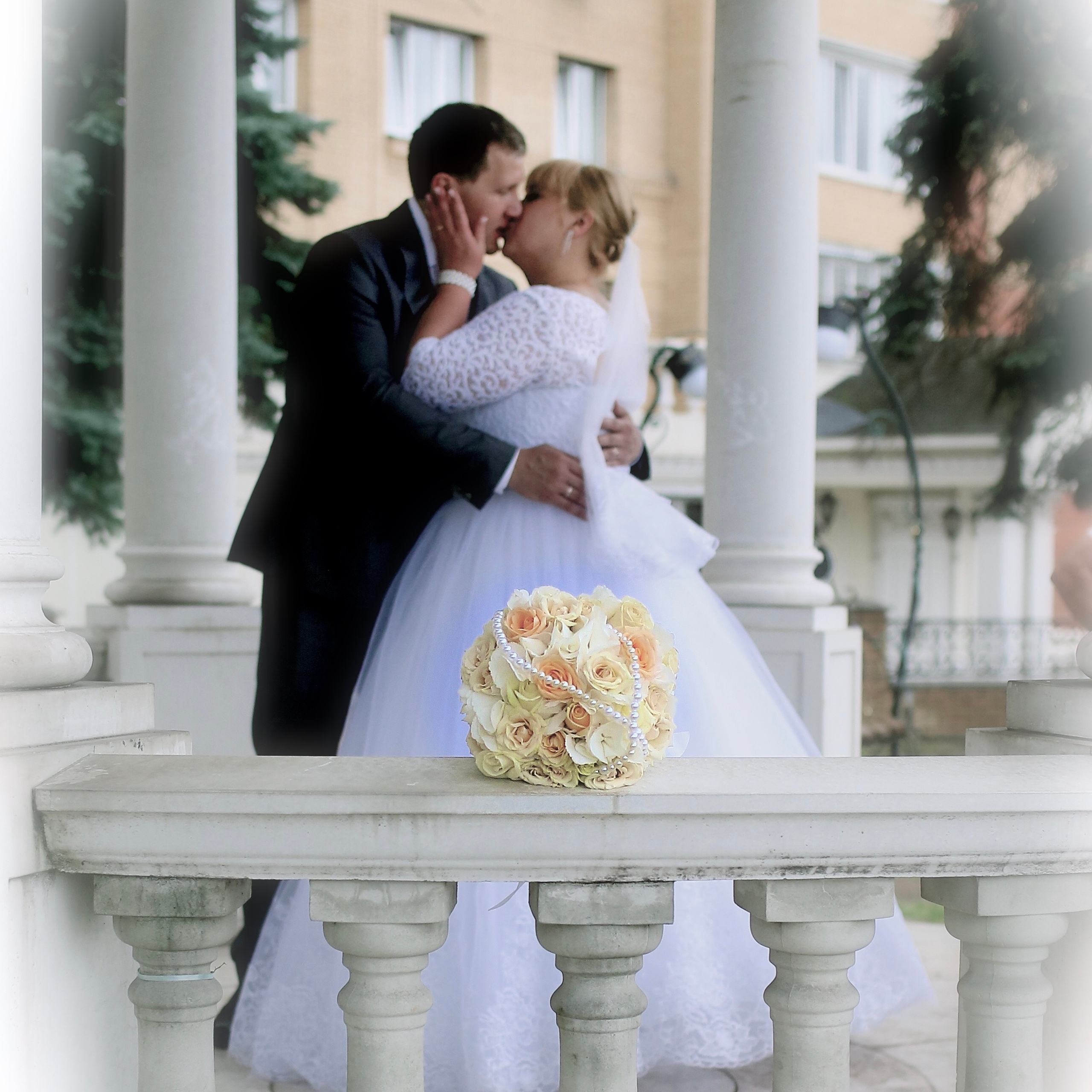 Свадебная фотосессия в Раменском недорого. Свадебный и семейный фотограф-Королева Натали/Раменское-Жуковский-Москва/тел.+7 (985) 153-75-43