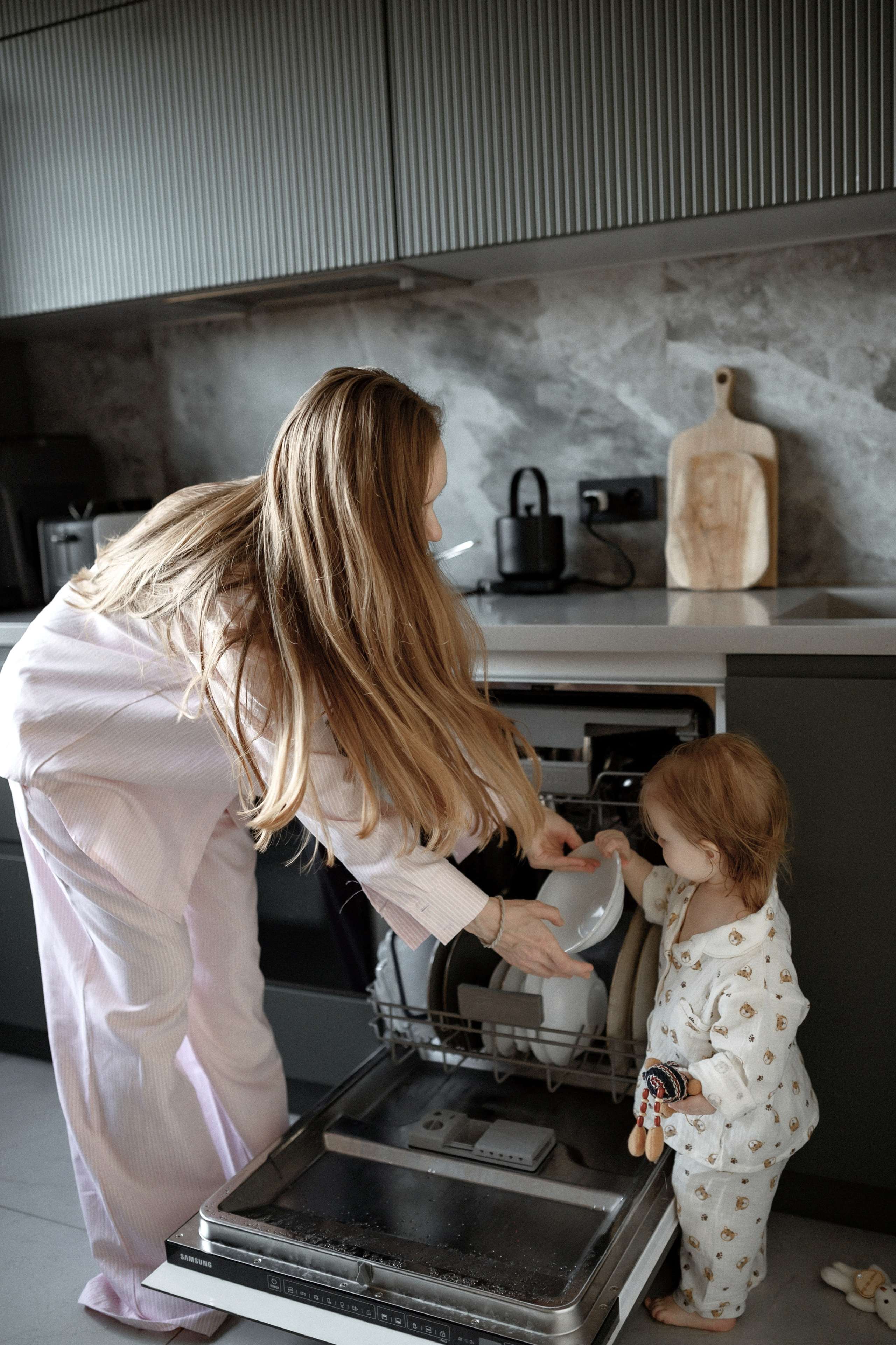 Даша и Варя дома. Семейный и свадебный lifestyle-фотограф в Москве Мария Петрова