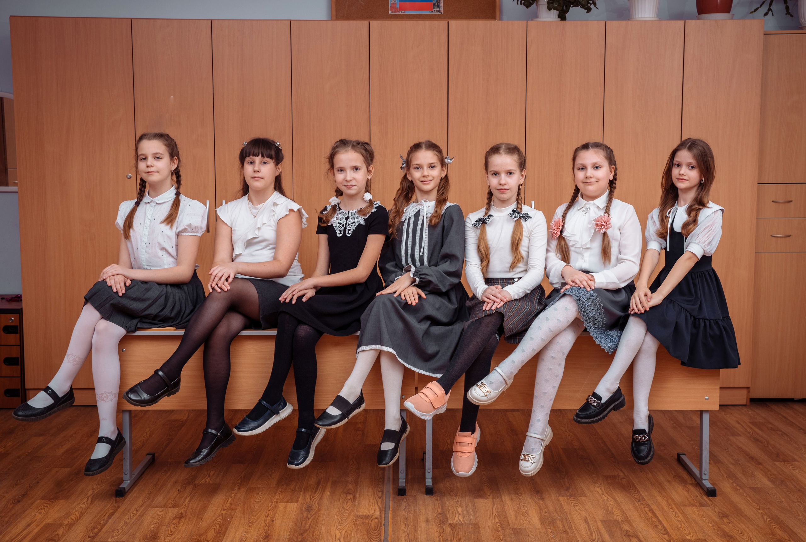 Начальные классы. Выпускные школьные фото­альбомы для школ и детских садов в Волгограде и Волжском