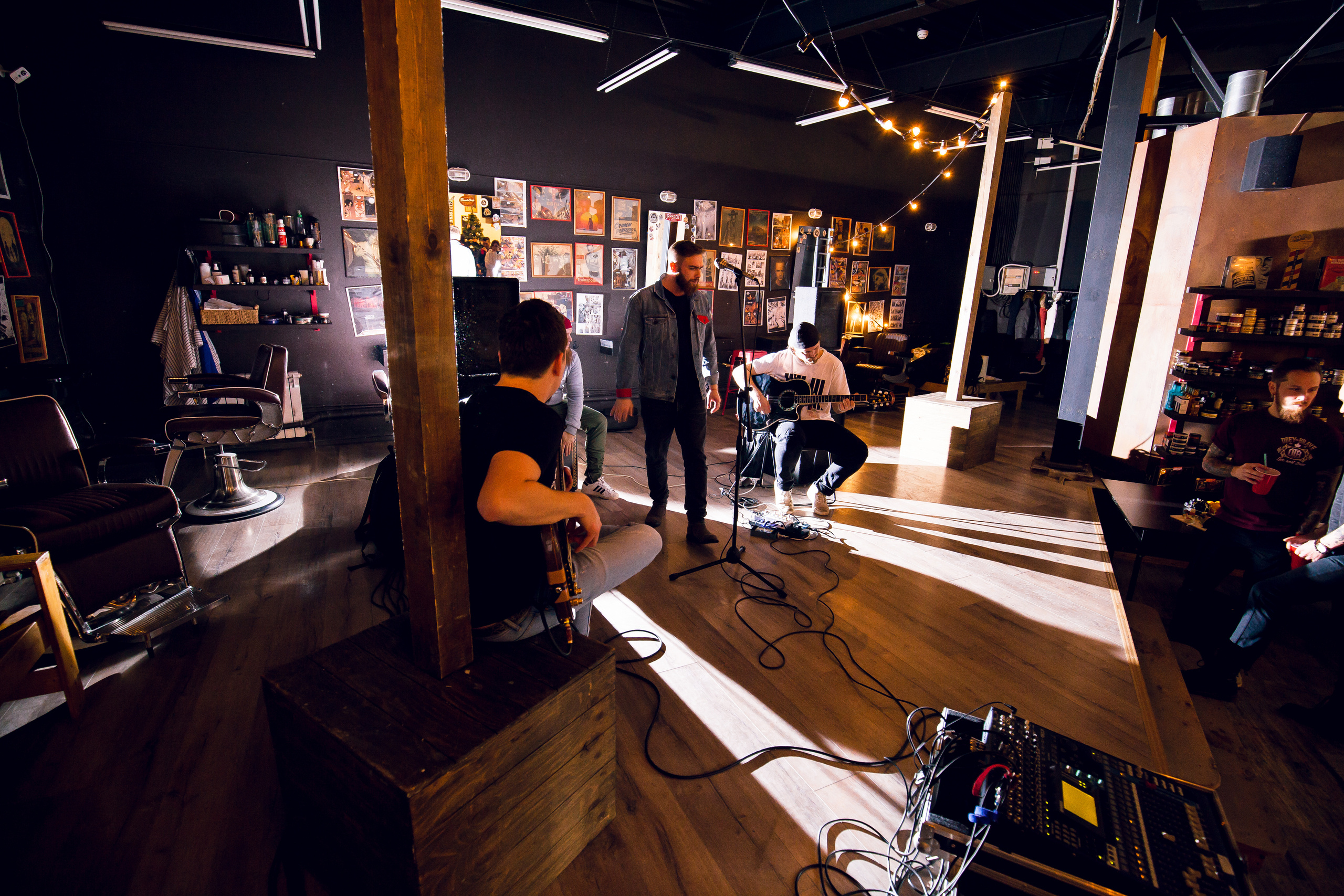 POMADES. Свадебный и репортажный фотограф Виталий Кислицын