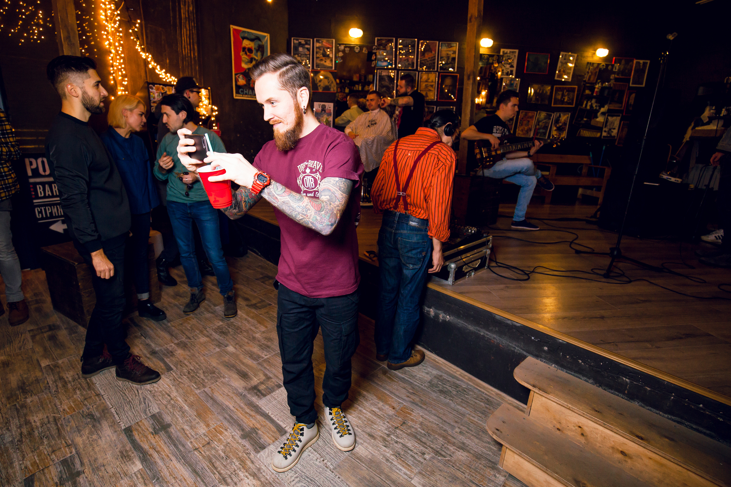 POMADES. Свадебный и репортажный фотограф Виталий Кислицын