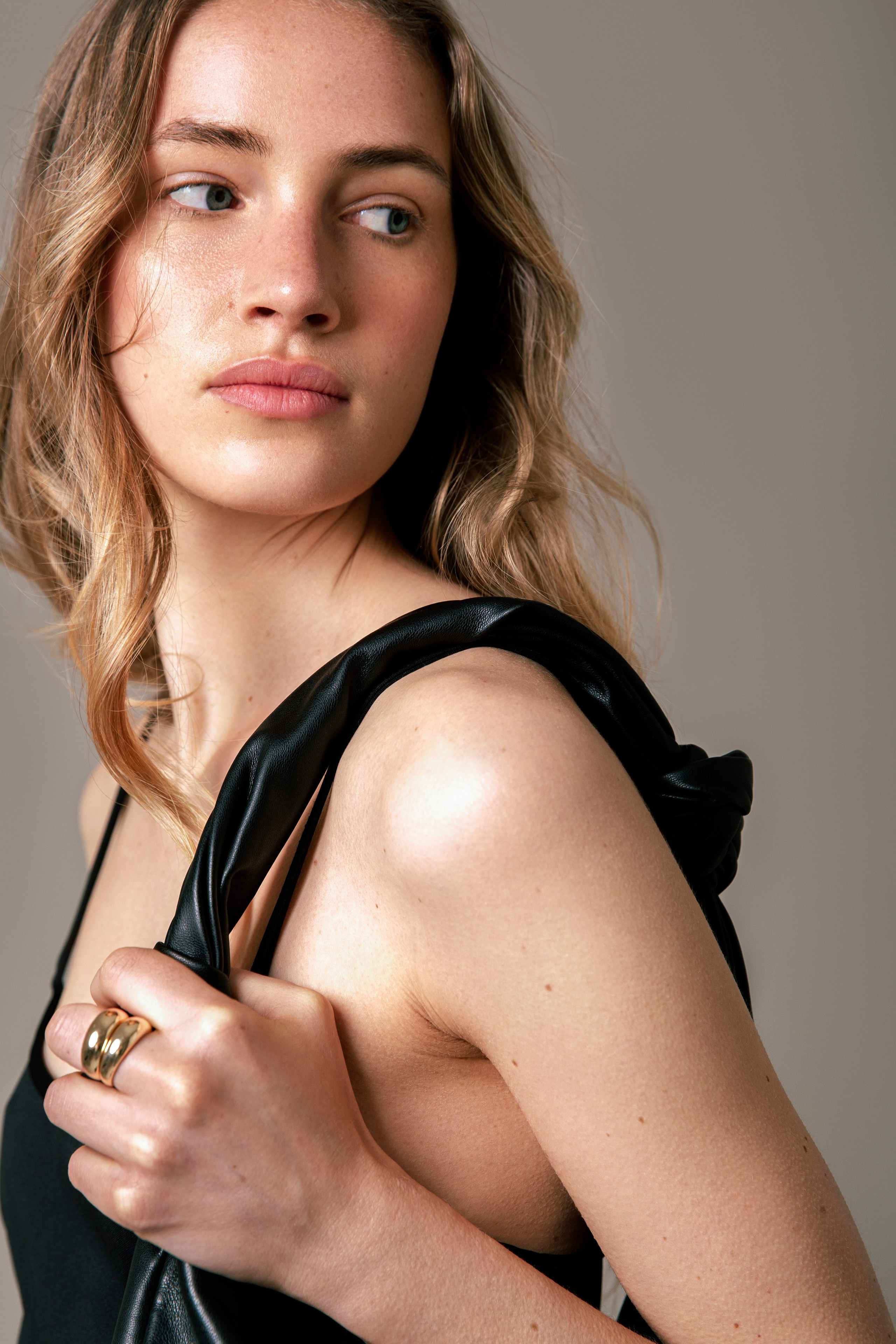 Photograph @zuziazawada  Retouch @retoucher_rina Model @poppyjutoliver MUA @irinacajvaneanu Stylist @grace_this_is_this