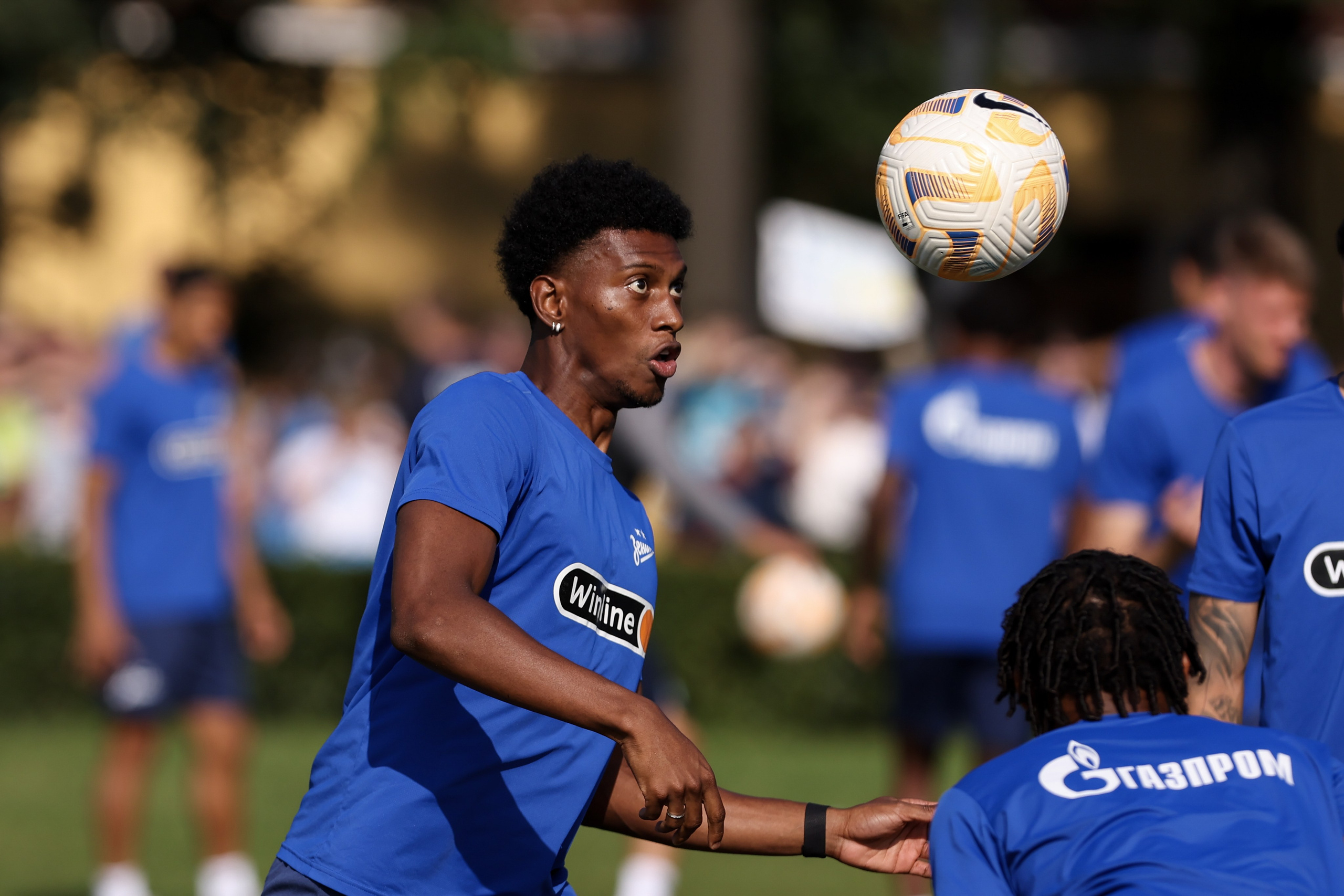 Открытая тренировка ФК «Зенит» Санкт-Петербург. Спортивный и репортажный фотограф Антон Тереханов