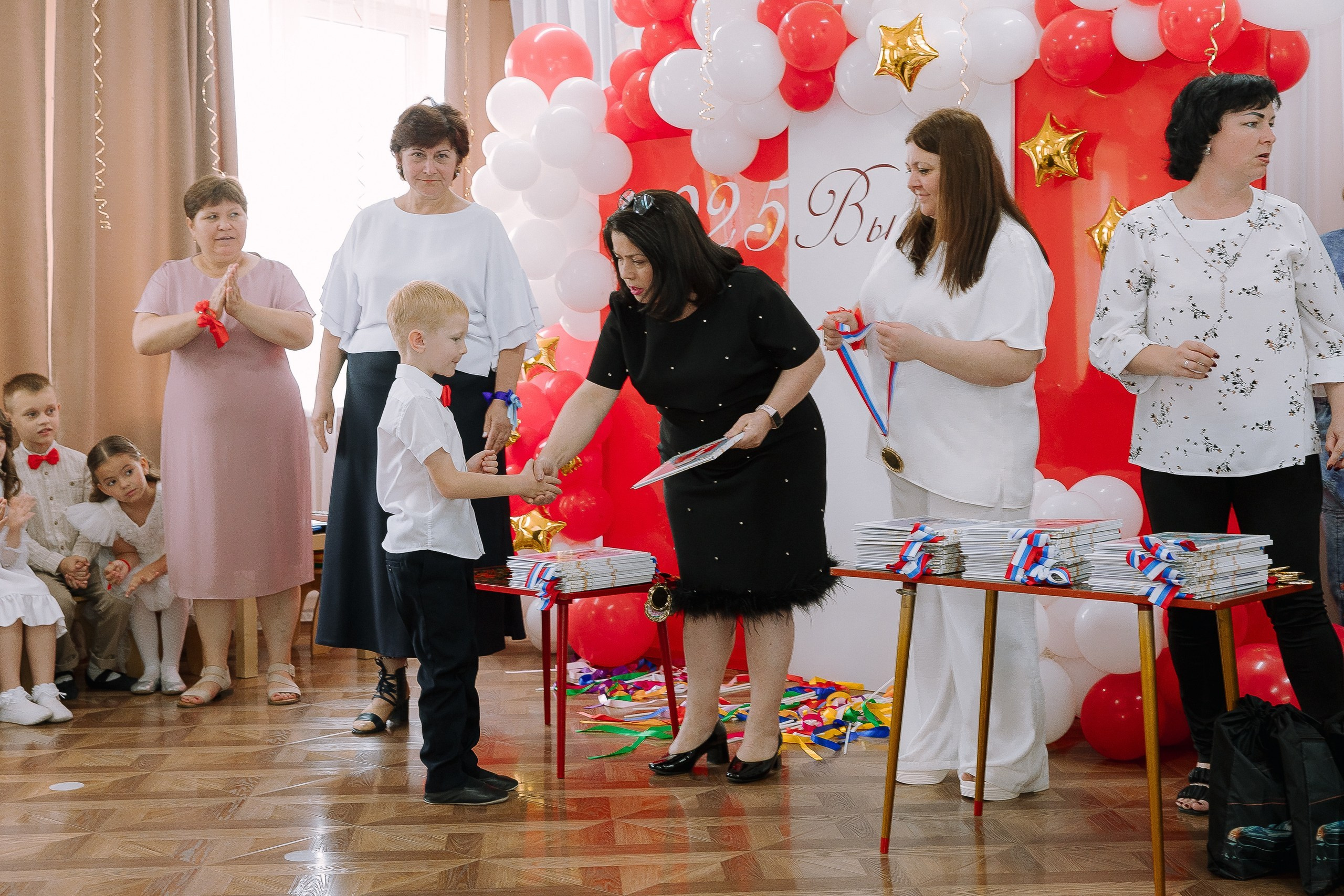 Выпускной в ДС 26. Выпускные альбомы Натальи Бутко: Новороссийск, Анапа, Геленджик