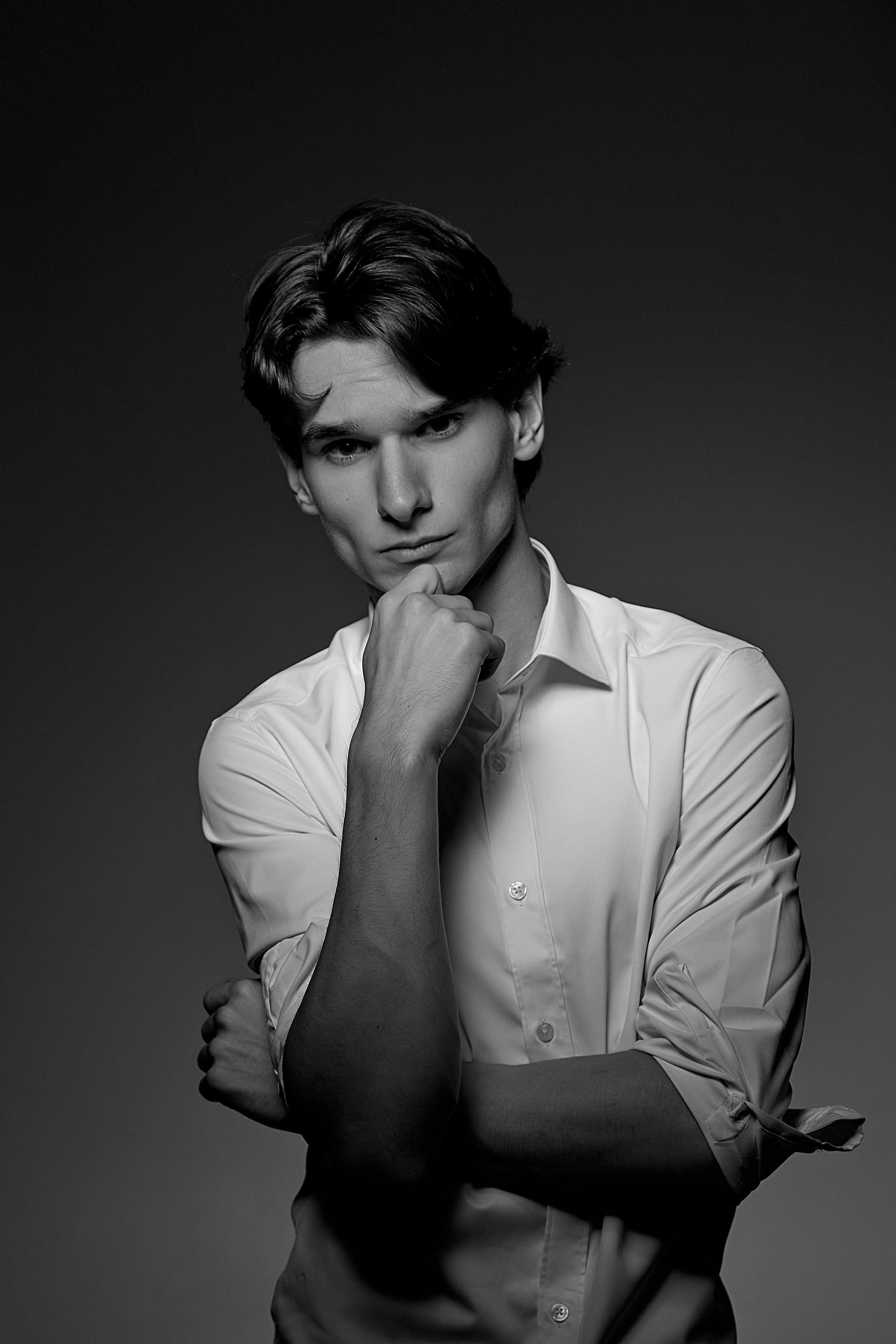 Модельные тесты в студии. Фотограф Руслан Потапов в Краснодаре