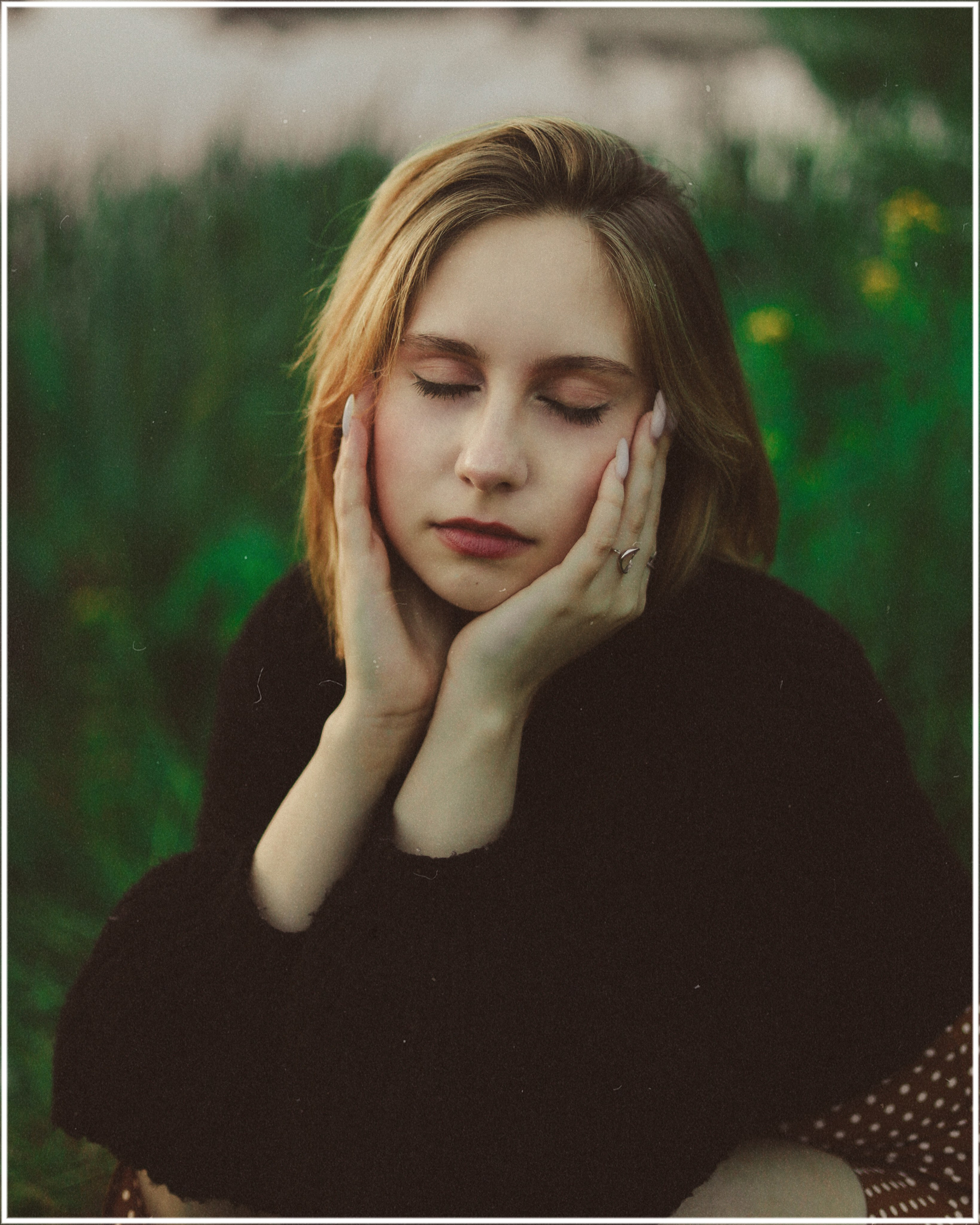 Without an umbrella. Sun Betty — кинофотограф Элизабет